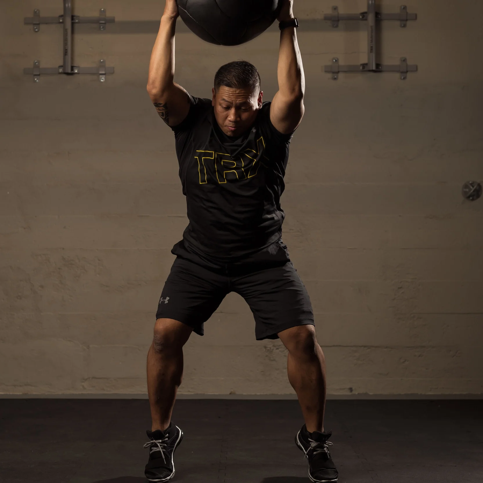 Medwin Mina Crushes His Workouts While You're Still Sleeping