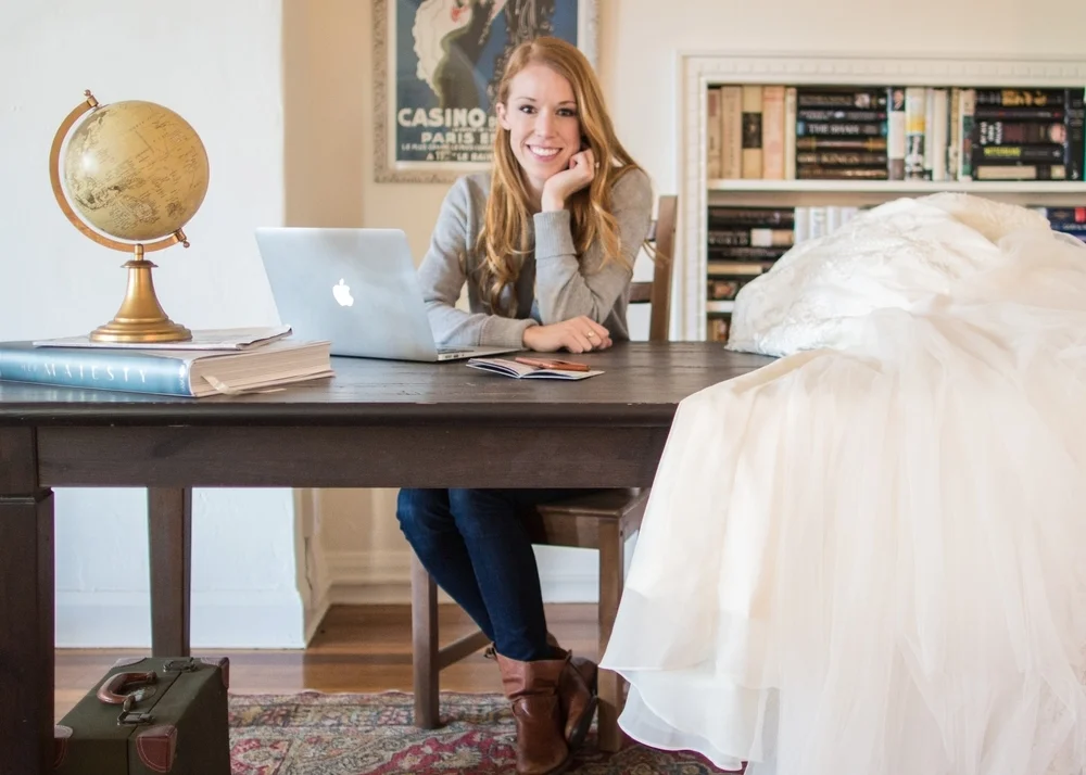 <h2>Leslie Voorhees, Anomalie</h2>