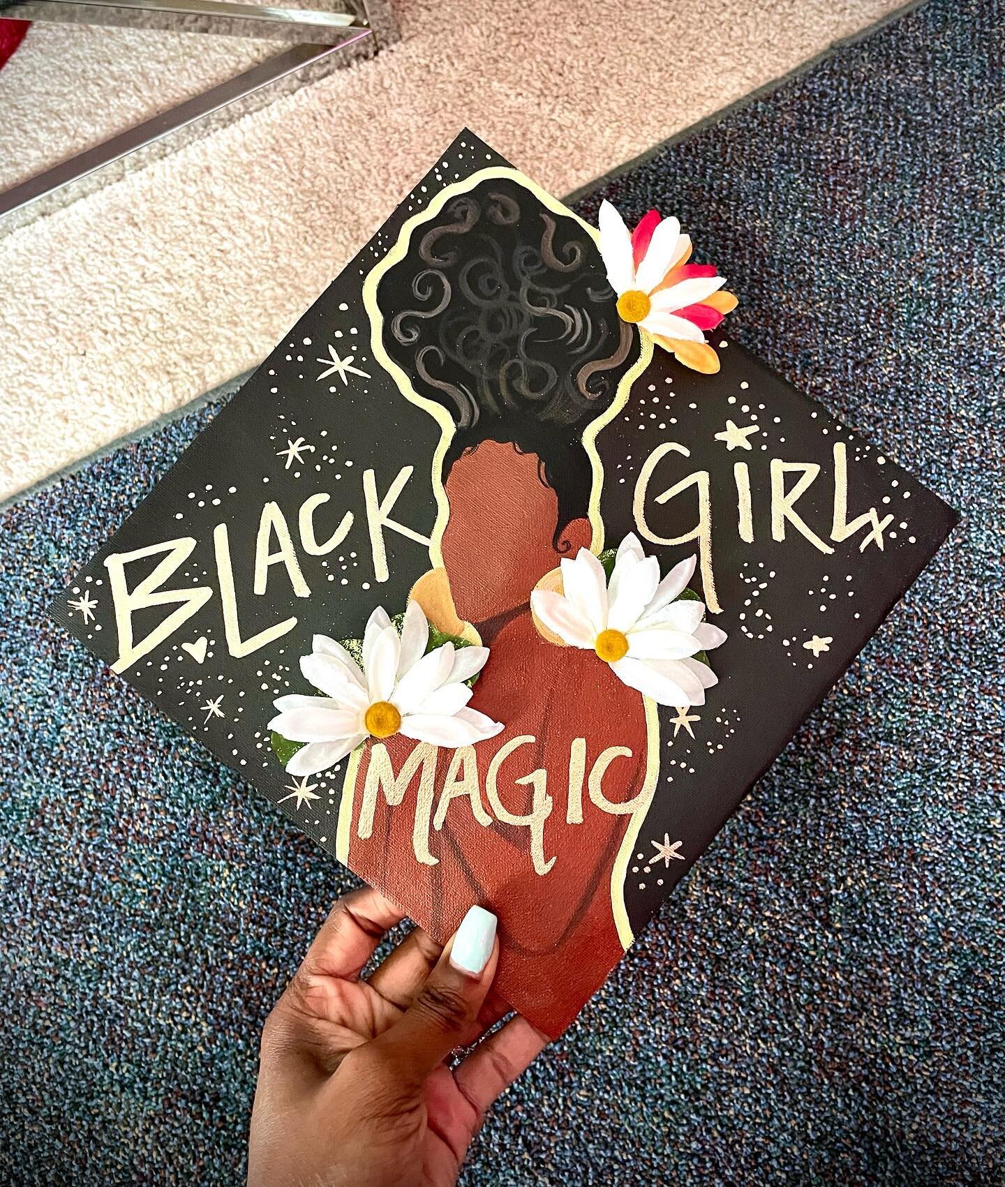 A sprinkle of black girl magic right in time for this college grad! This was super fun to create and also made me realize&hellip;
I graduated from A&amp;T almost 10 years ago 😭 where does the time go 🥲 #oldhead lol

#gradcap #graduation #usf #picas