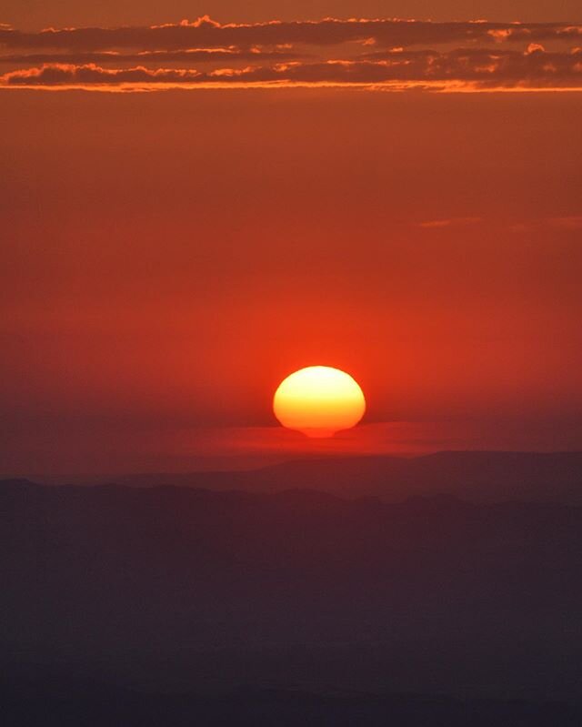 A recent sunset, Santa Ynez Valley
.
.
.
.
.
.
.
.
.
.
#sunset #sunsetphotography #sunsetpics #sundown #santaynezvalley #santaynez #sunglow #santabarbara #losolivos #805