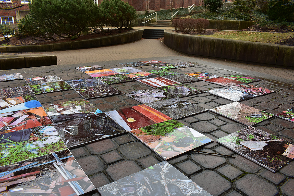 Groundscapes Displaced . Installation at the University of Cincinnati College of Design, Architecture, Art, and Planning. Ohio, EU