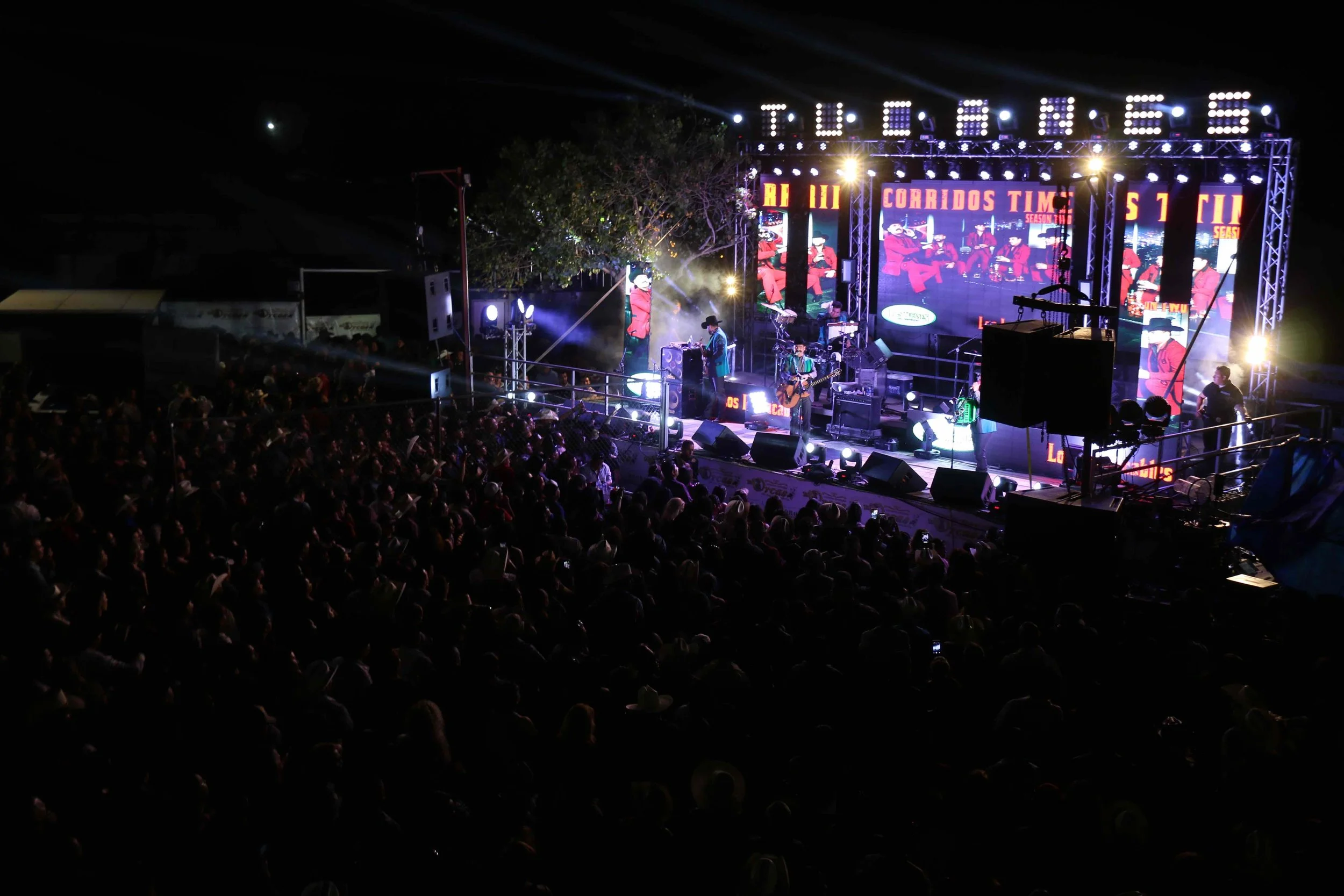 El Lienzo Charo El Orcas: Lake View Terrace, CA