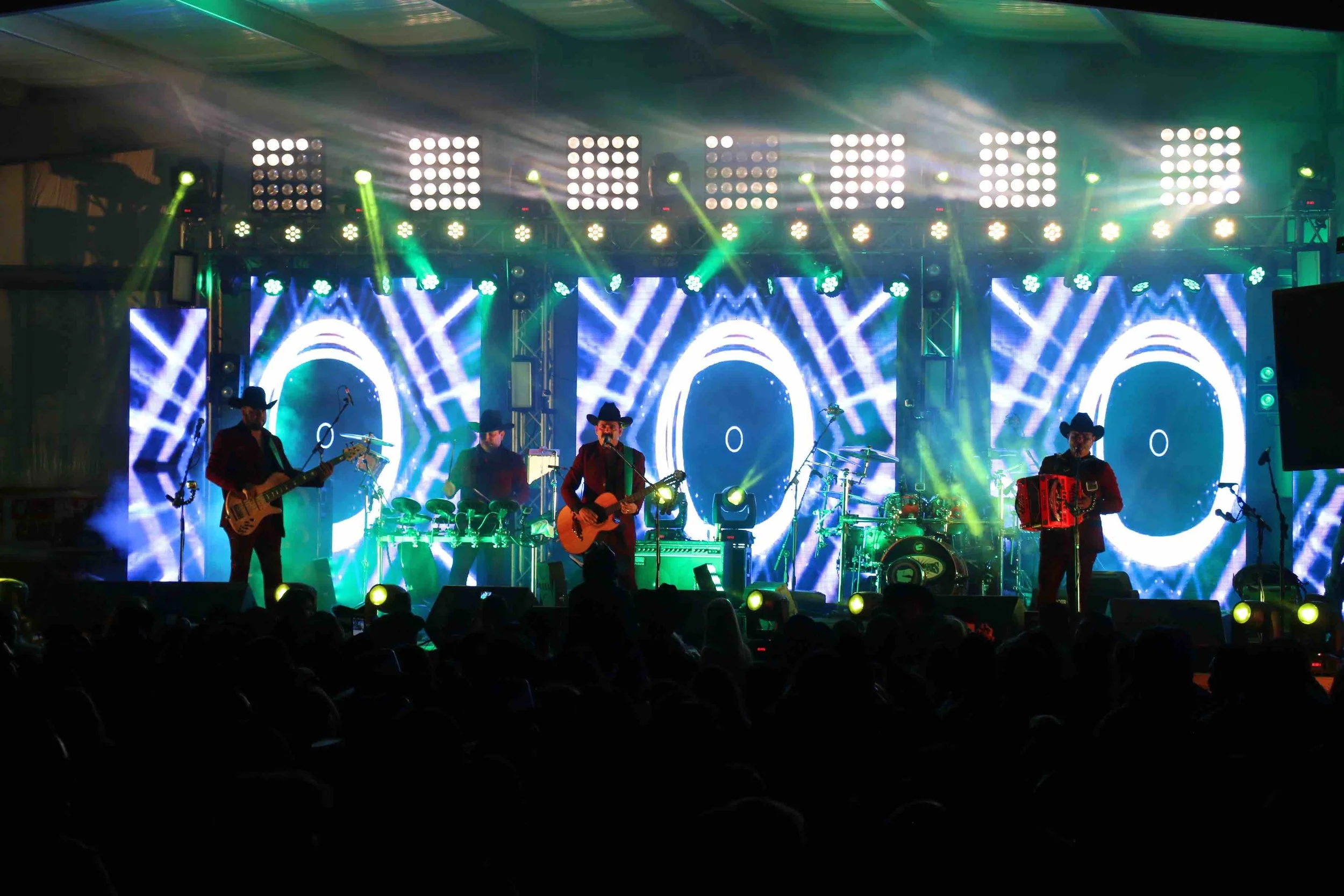 Rancho Los Potrillos: Woodlake, CA