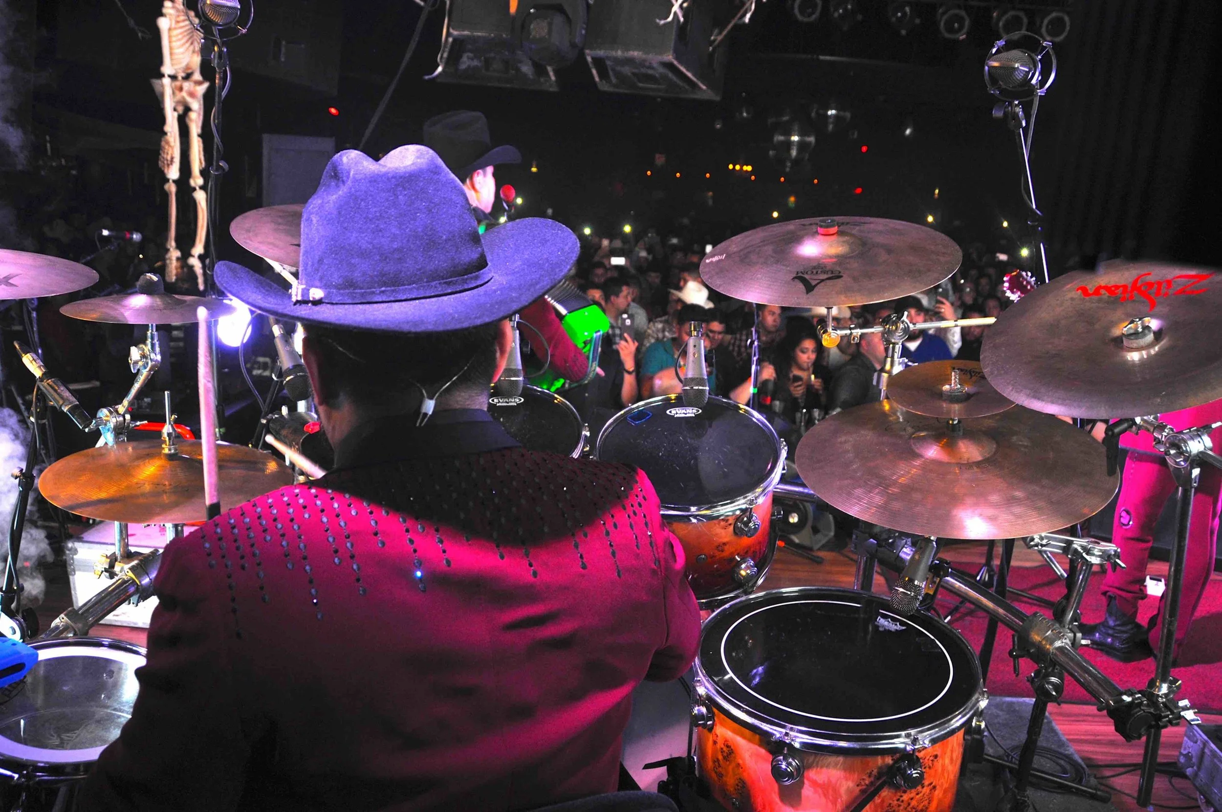 El Volkan: Chicago, IL