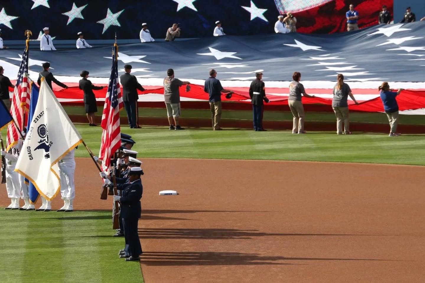 Happy Memorial Day Weekend. Thank you to all those that serve and protect us, now and in the past🙏🏼🇺🇲 #america #mdw #thankyou #baseball