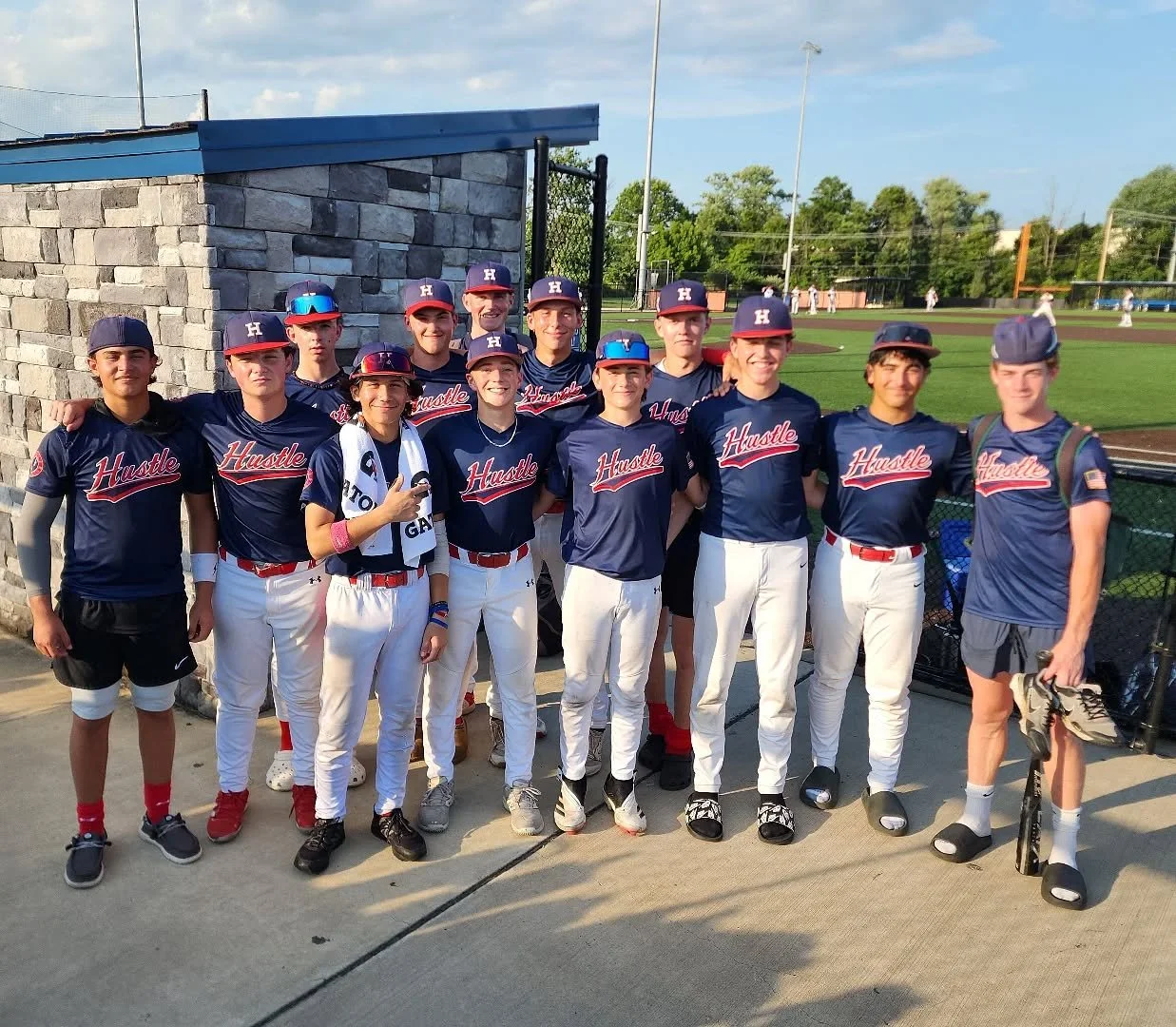 15u Hustle came to play this week at the Garden State Invitational @diamondnationnj going 4-0 in pool play😤✊🏼. Boys earned a bid to the Super 25 in August. Looking forward to some great baseball. Keep rollin'! #15u #frosh #sweep #hustle #hustlebase