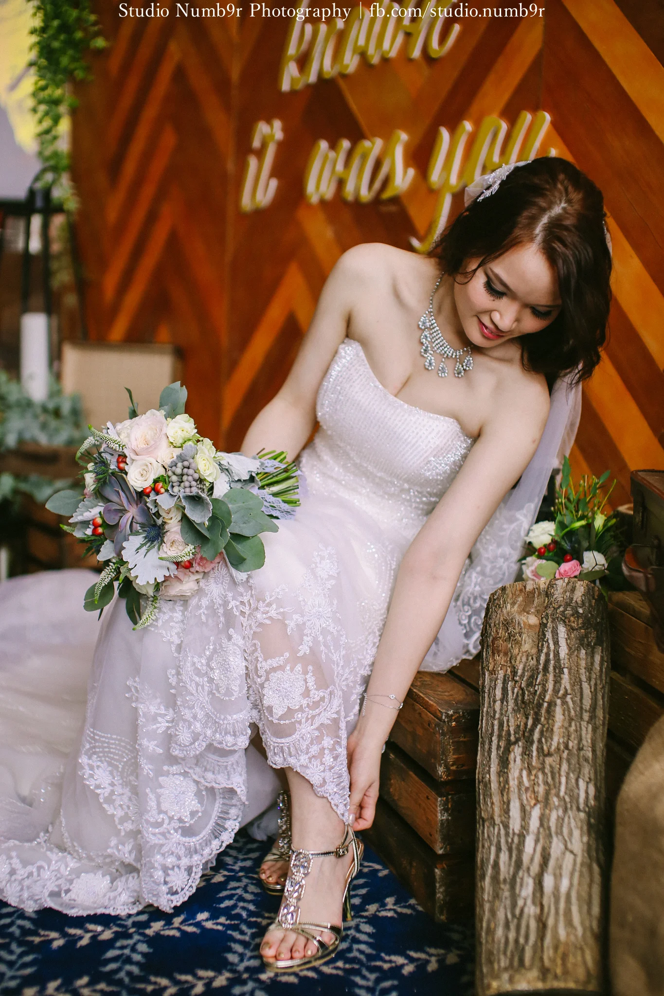 studio-numb9r-wedding-rom-bankers-cllub-web-48.jpg