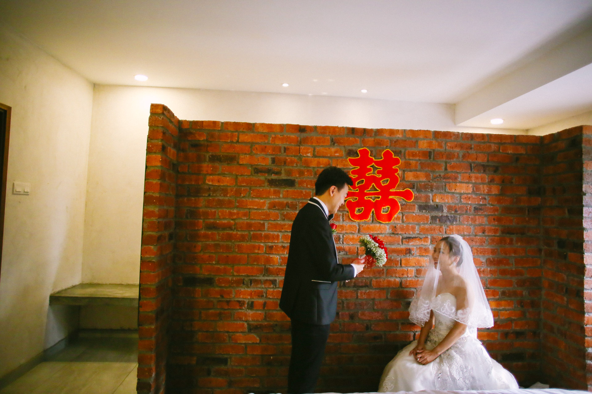 studio-numb9r-church-wedding-slide-164.jpg
