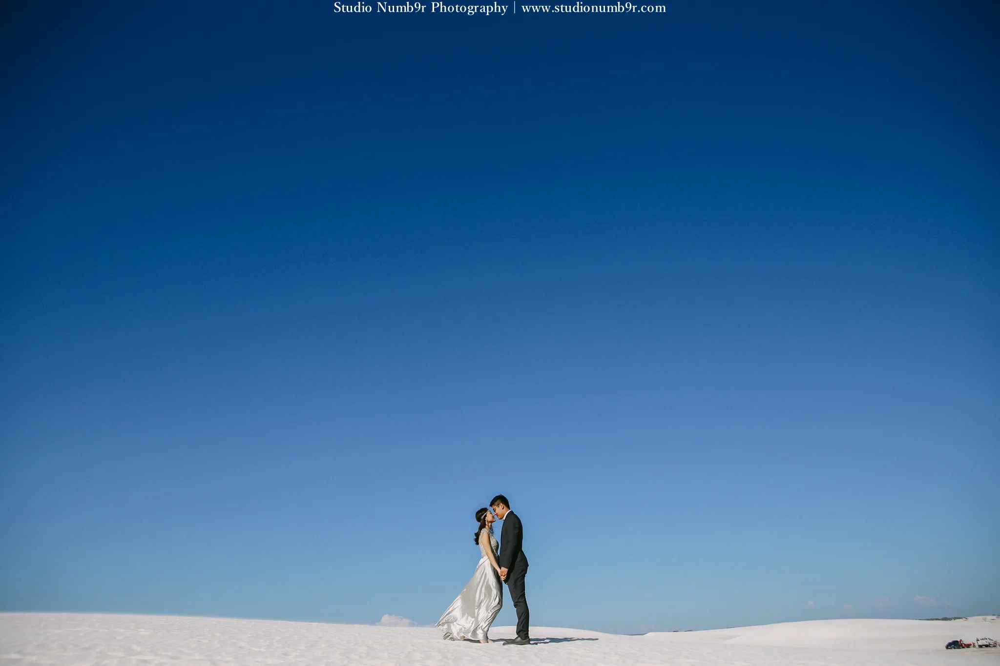 00-studio-numb9r-pre-wedding-perth-desert-sand-2591.jpg