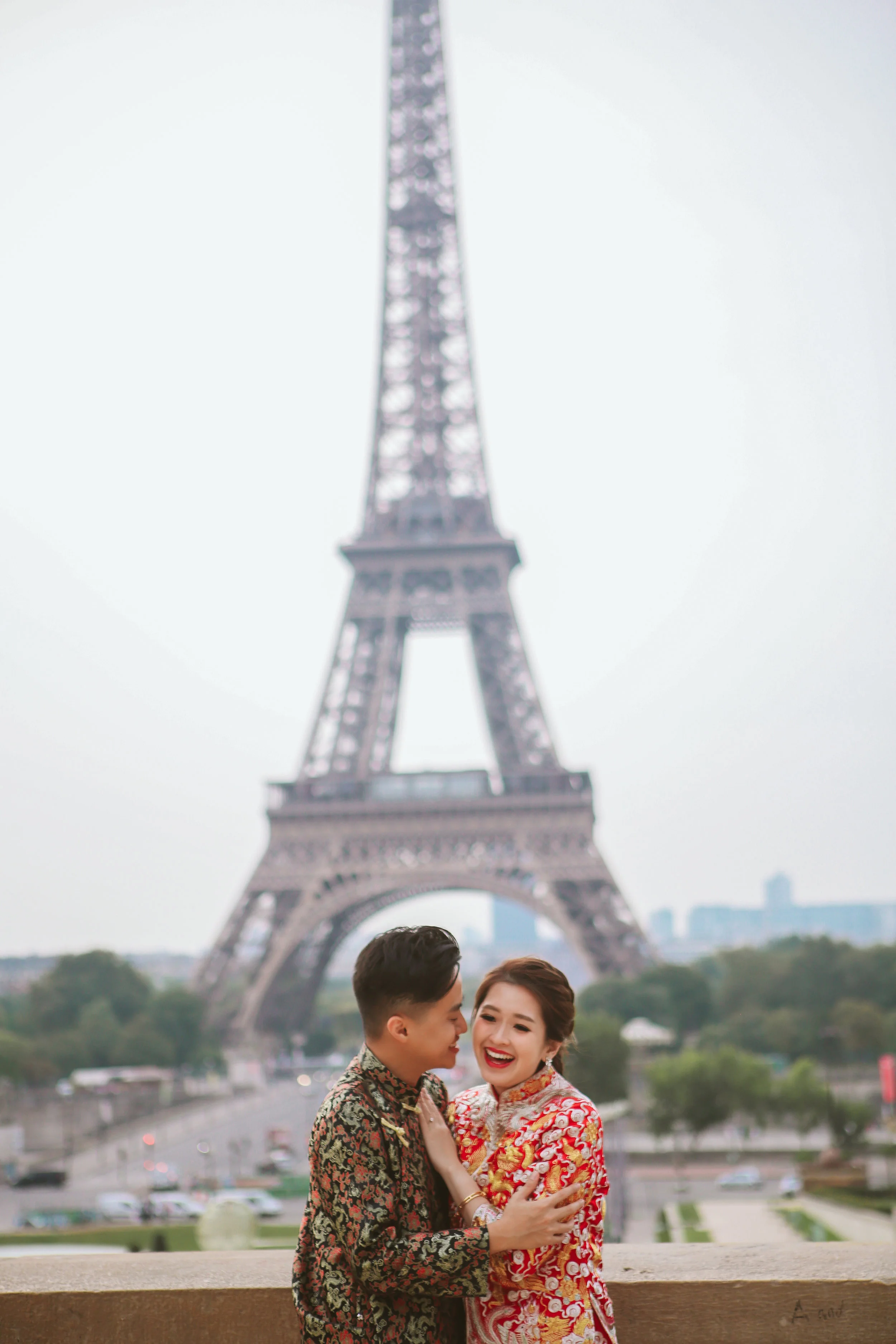 2017-pre-wedding-studio-numb9r-paris-tower-view-high-0925e.jpg