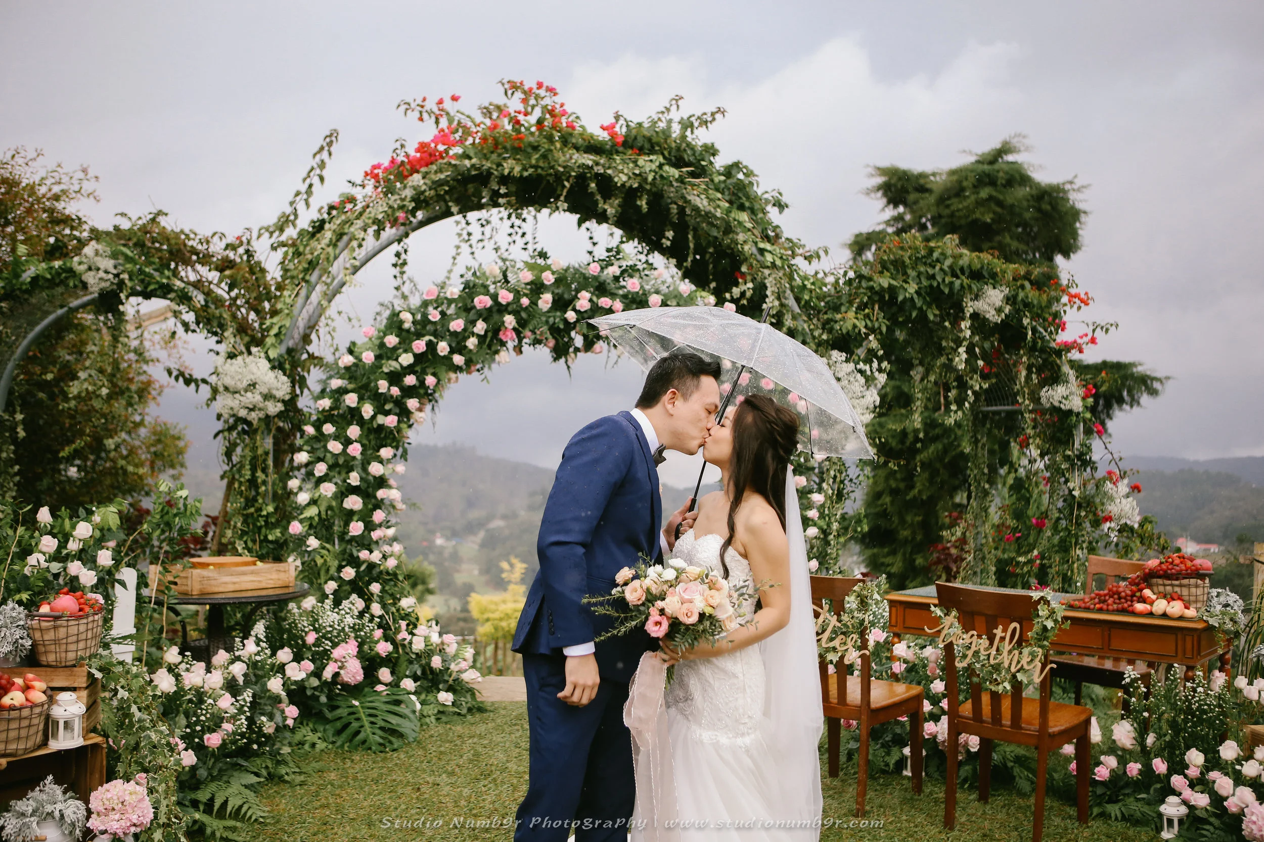 2018-ROM-wedding-photo-studio-numb9r-Cameron-Highland-24.jpg