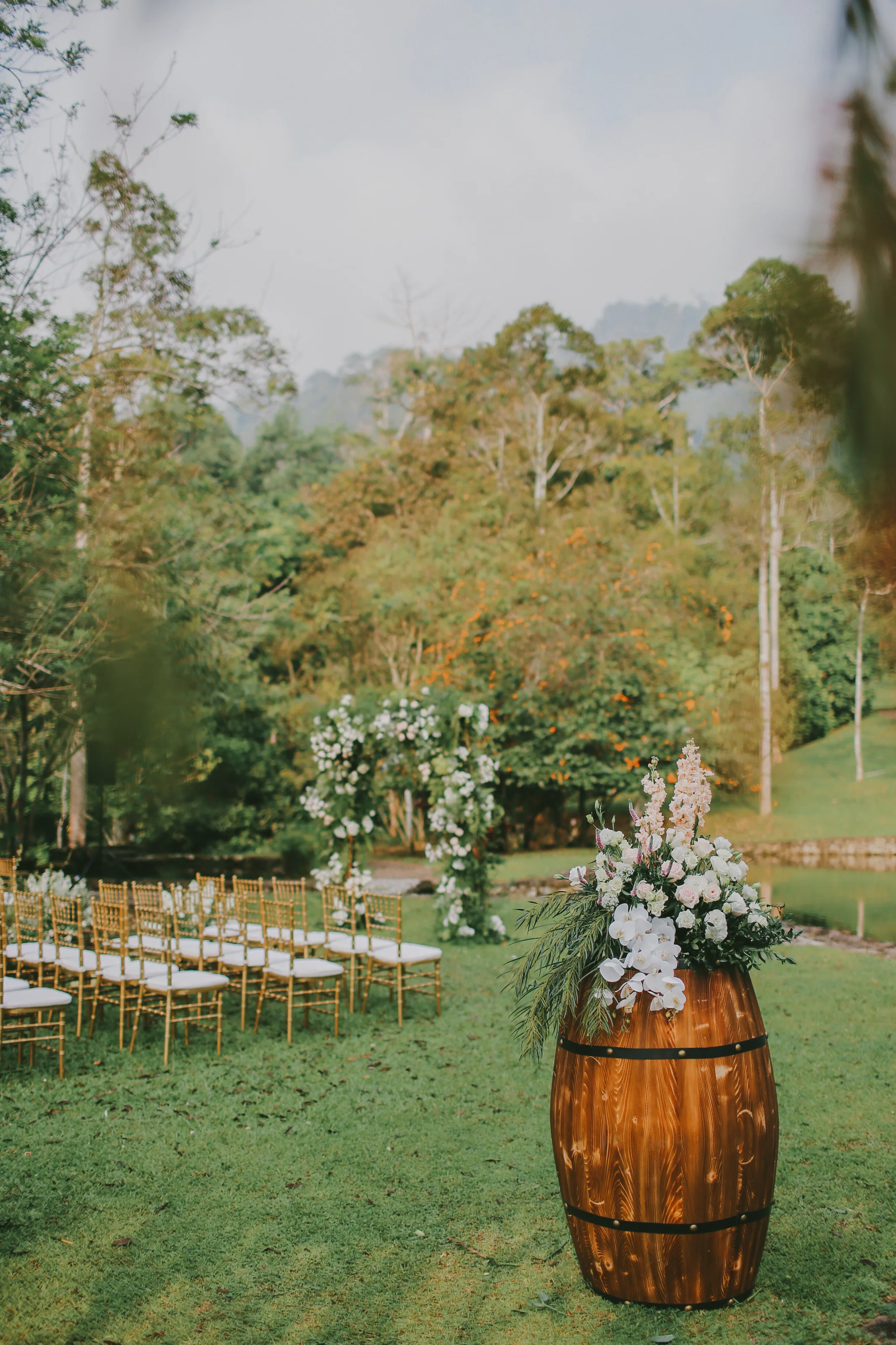 2019-act-wedding-studio-numb9r-ROM-garden-9.jpg