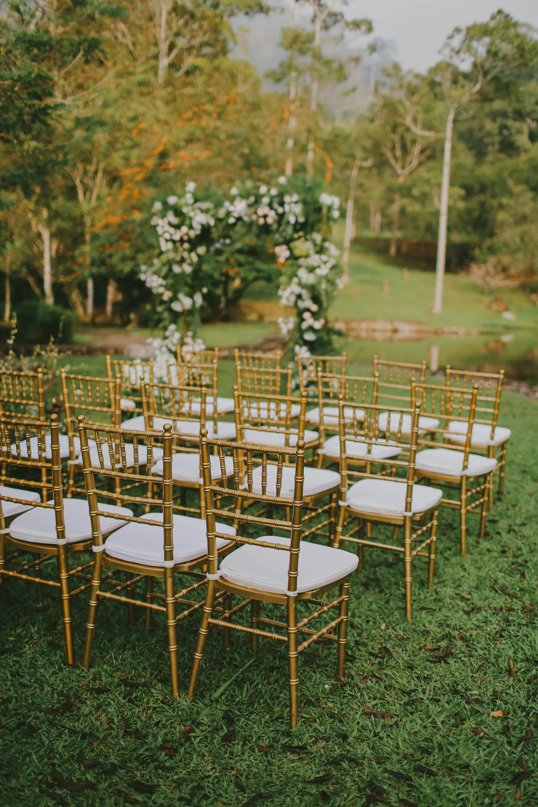 2019-act-wedding-studio-numb9r-ROM-garden-13.jpg