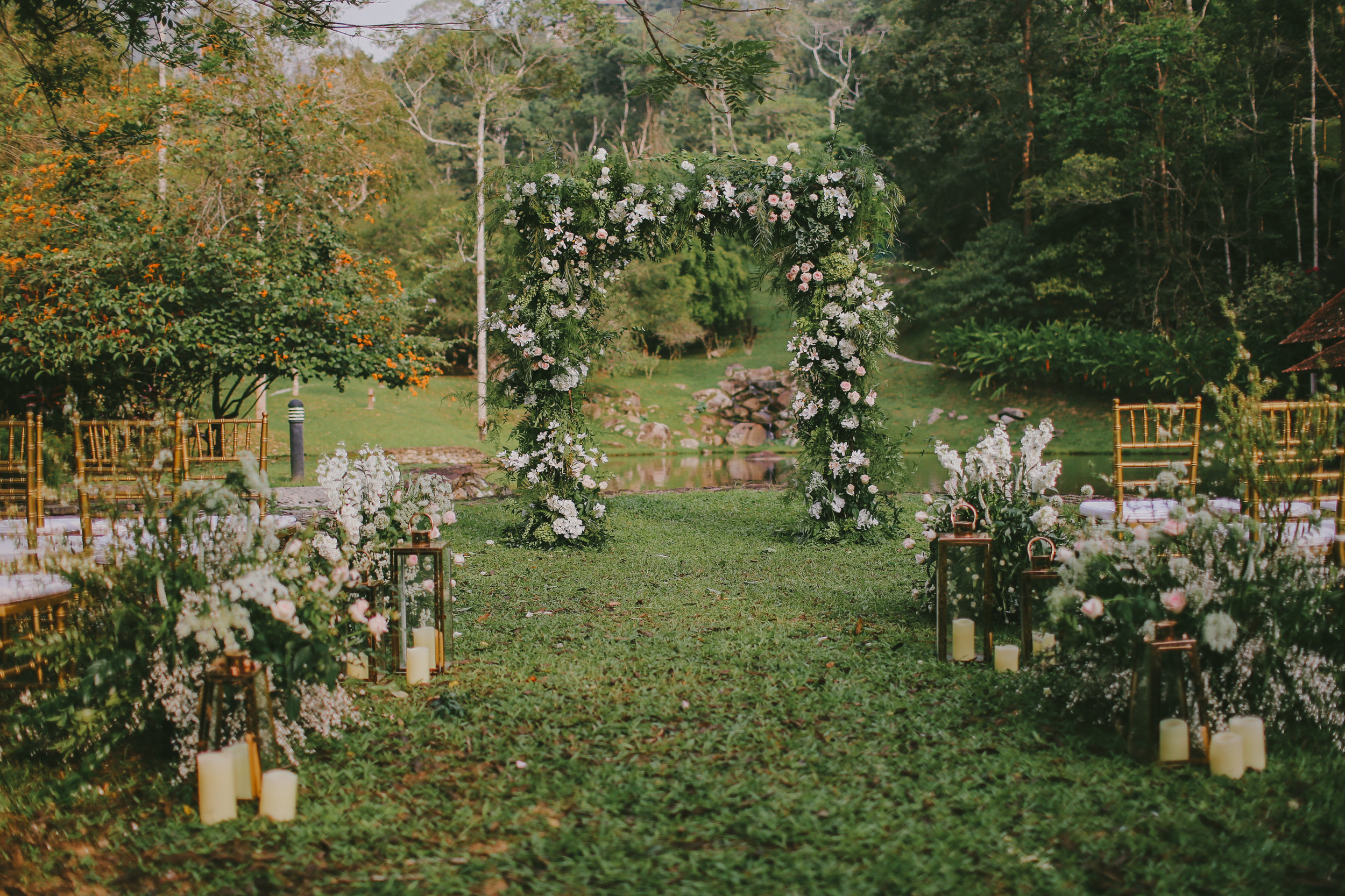 2019-act-wedding-studio-numb9r-ROM-garden-16.jpg
