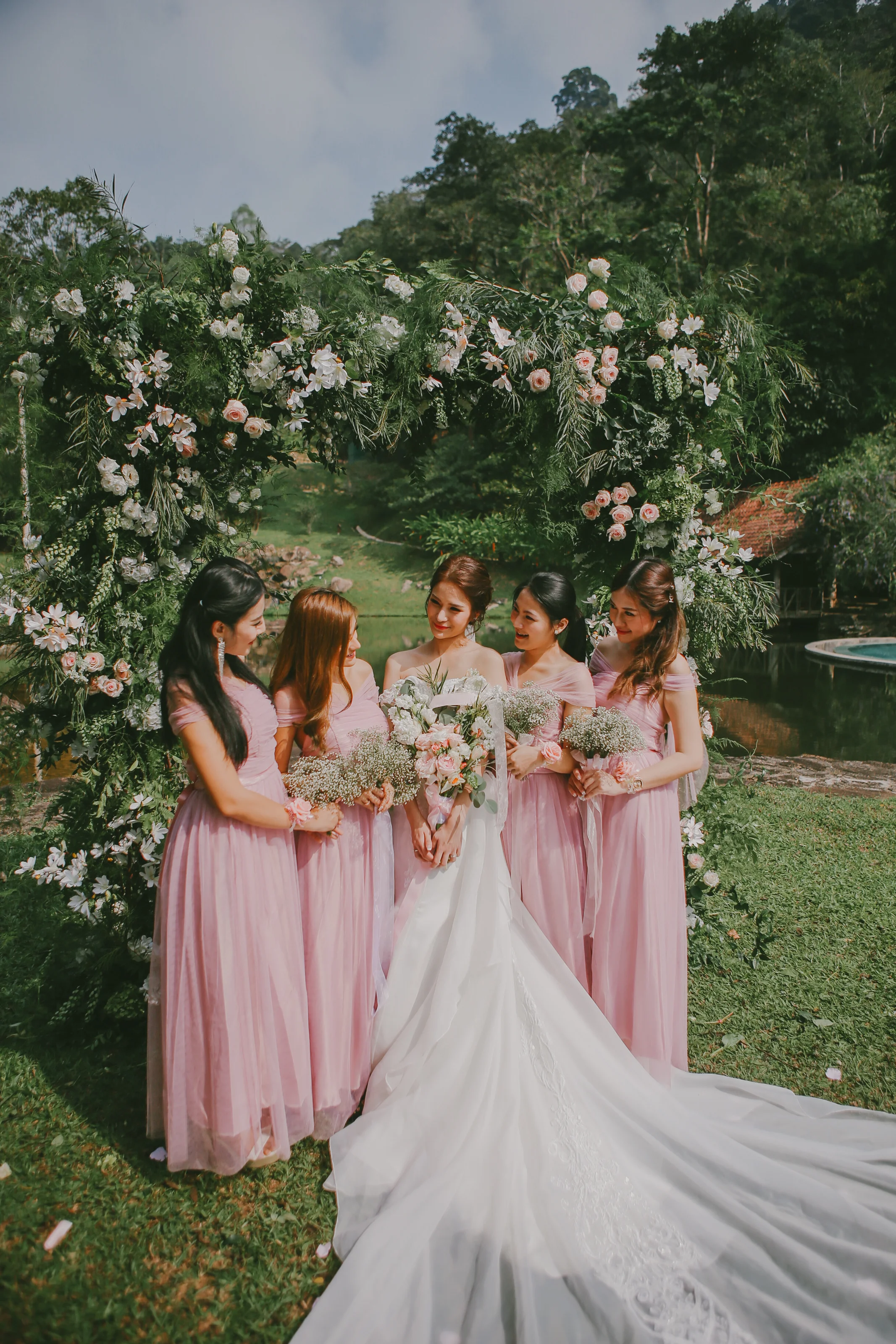 2019-act-wedding-studio-numb9r-ROM-garden-255.jpg