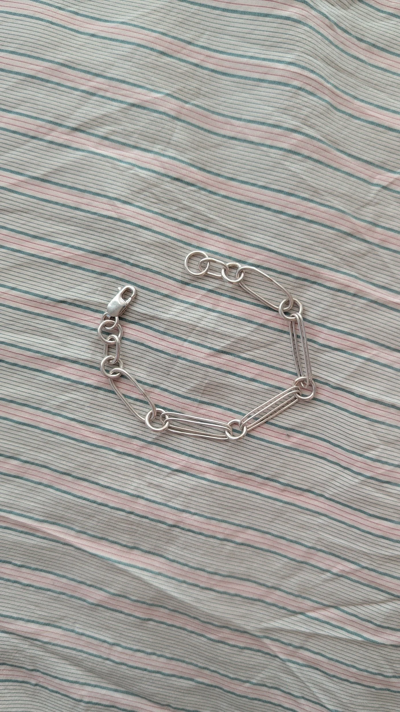 Hand fabricated chain