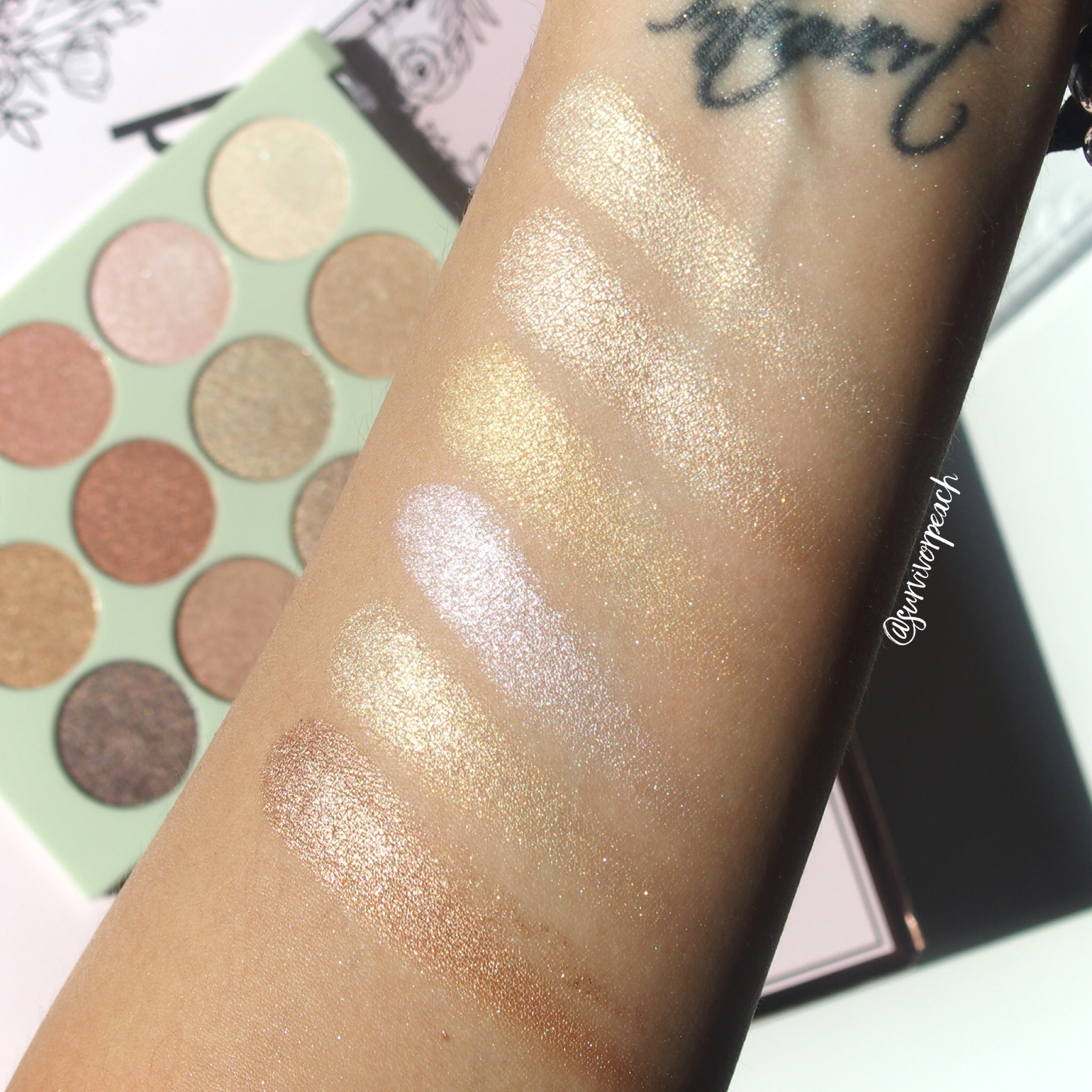 Swatches of the Pixi by Petra Eye Reflections Shadow palettes - Reflex Light