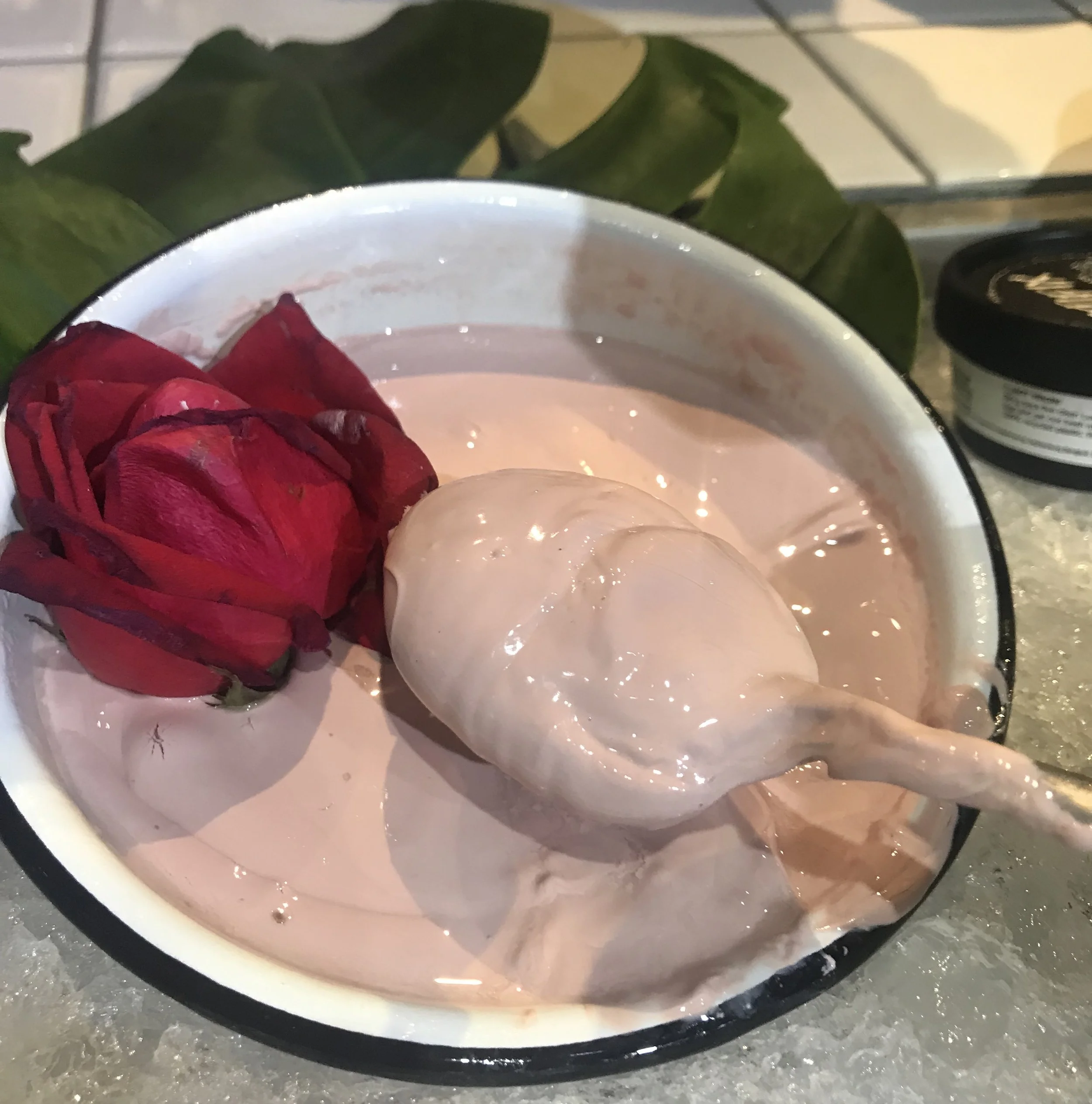 Lush Rosy Cheeks Fresh Face Mask