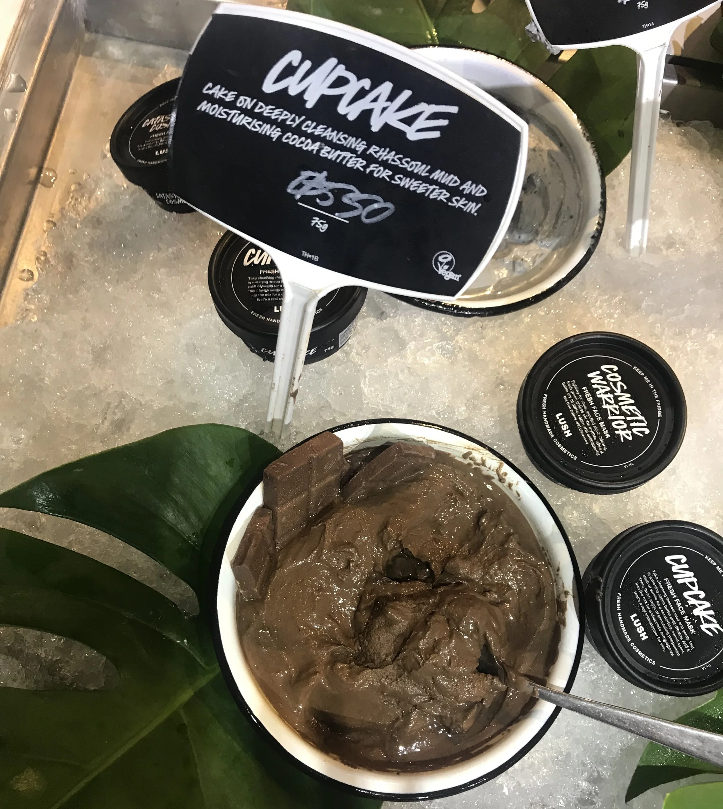 Lush Cupcake Fresh Face Mask