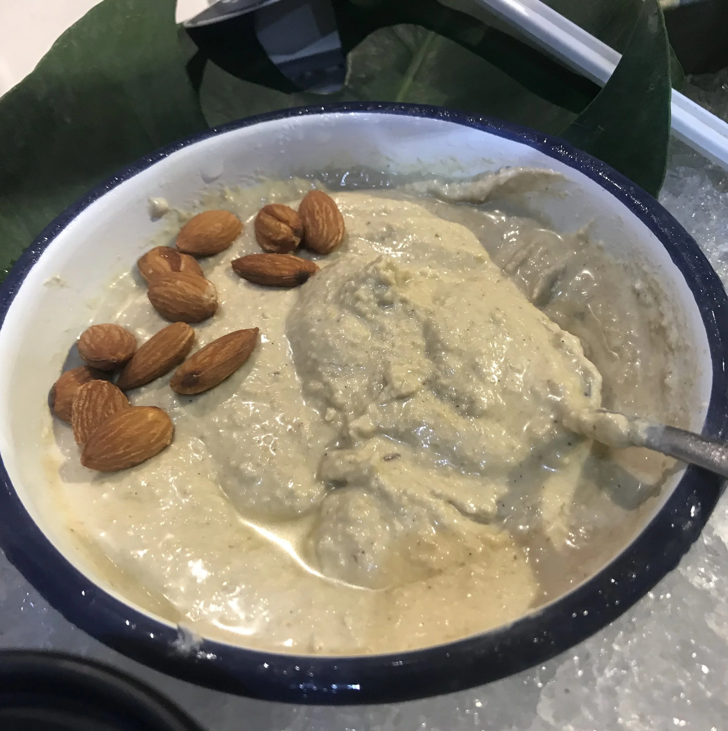 Lush Oatifix Fresh Face Mask