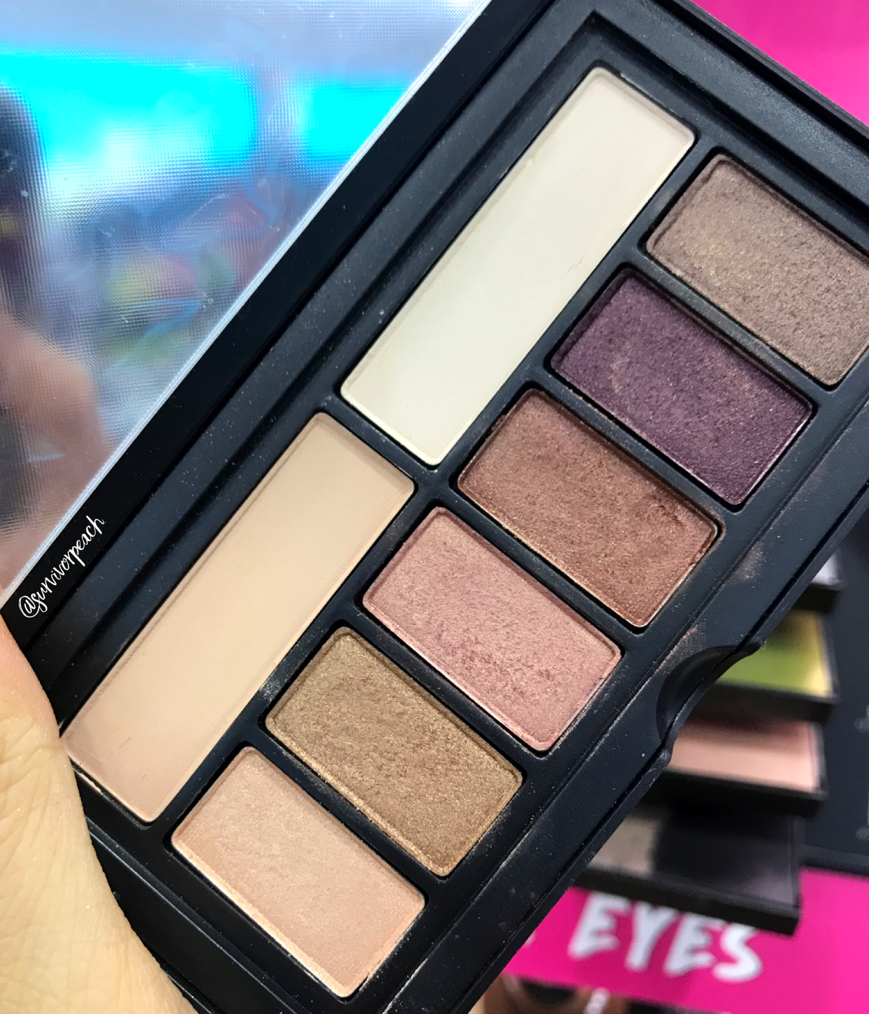 Лучшие тени 2017. Smashbox Golden hour Eye Palette. Smashbox палетка теней Cover shot. Тени Smashbox Golden hour. Smashbox Cover shot Eye Shadow Palette: Punked.