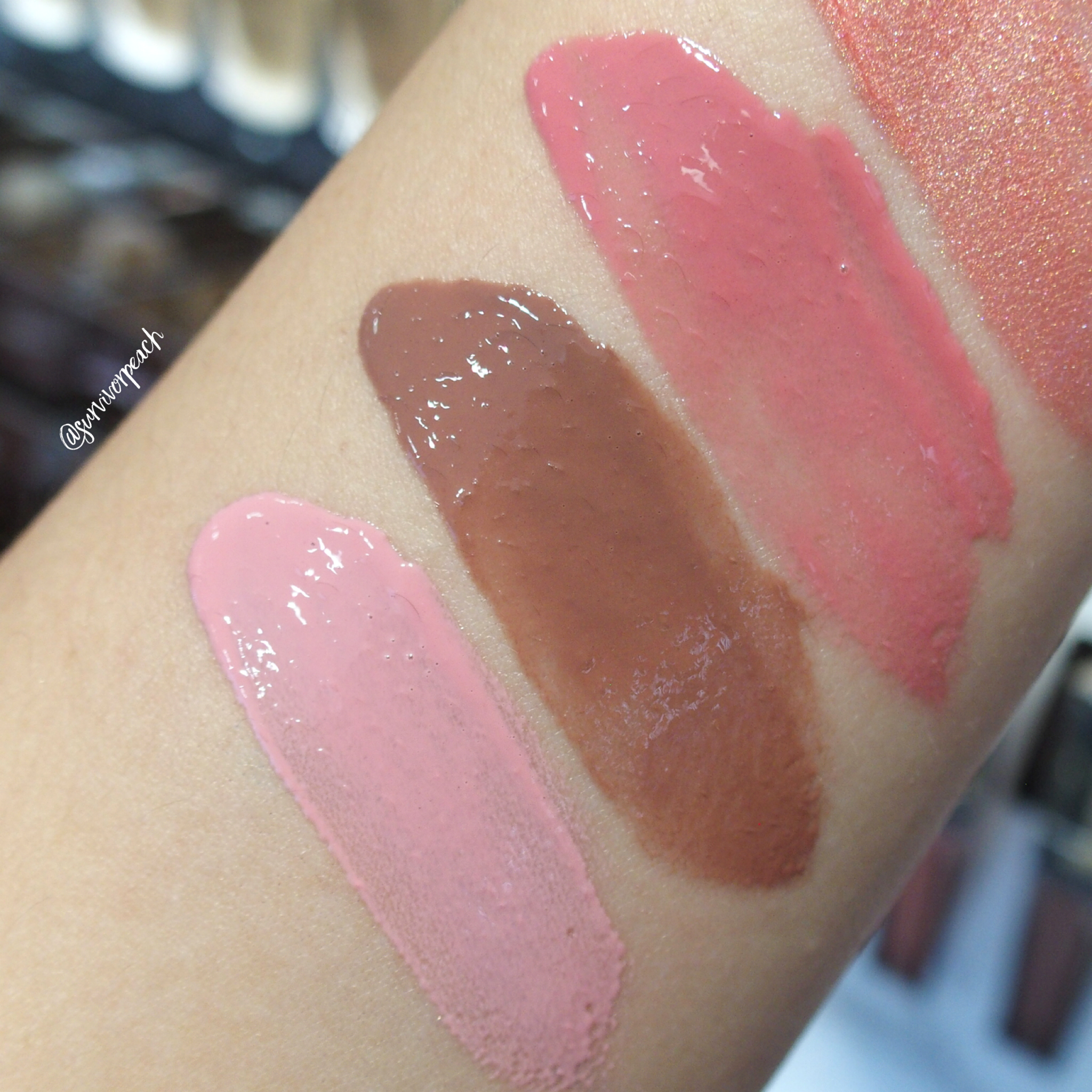 Hourglass Unreal High Shine Voluming Lipgloss Review and swatches