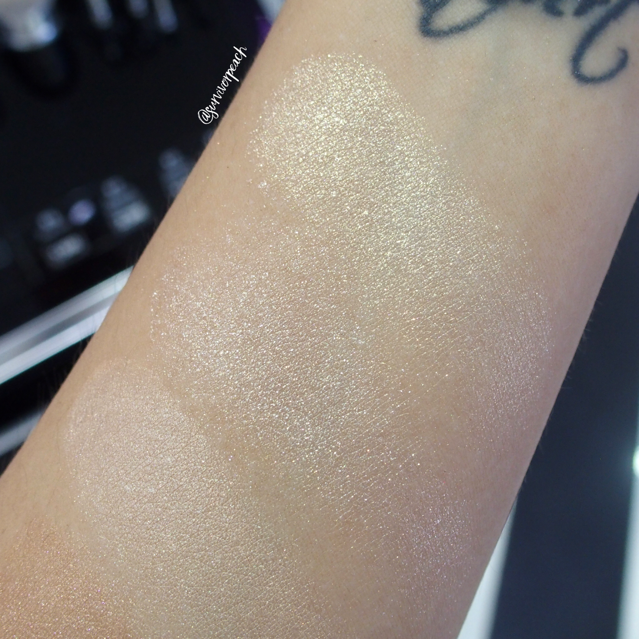 Dior Backstage Glow Face Palette 002 Glitz swatches