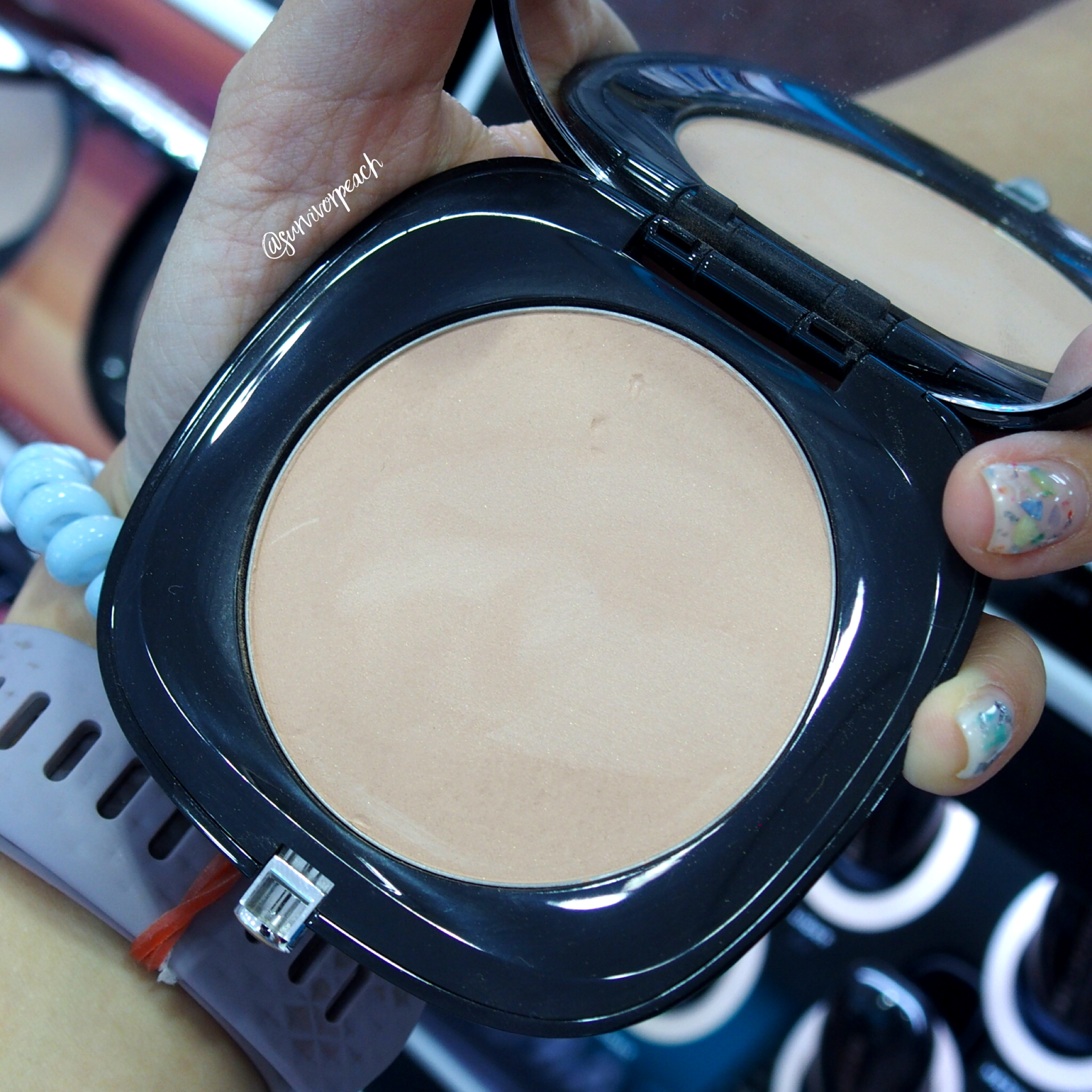 Marc Jacobs Accomplice Instant Blurring Beauty Powder - Siren