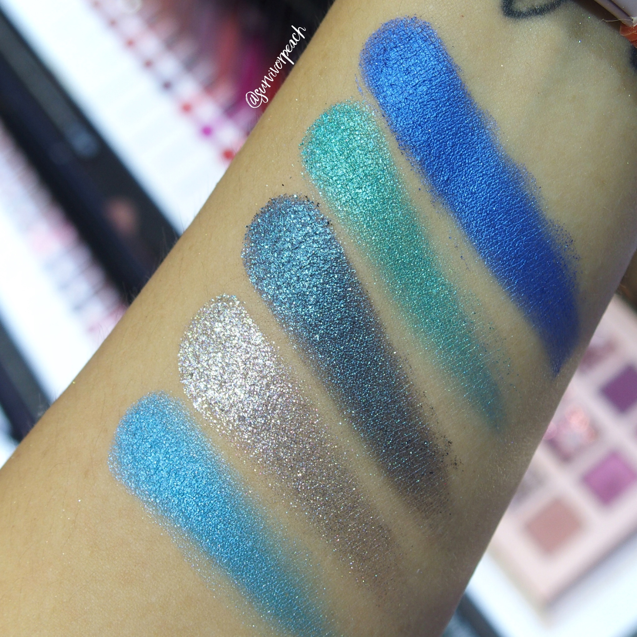 Huda Beauty Obsessions Palette - Sapphire Obsessions swatches