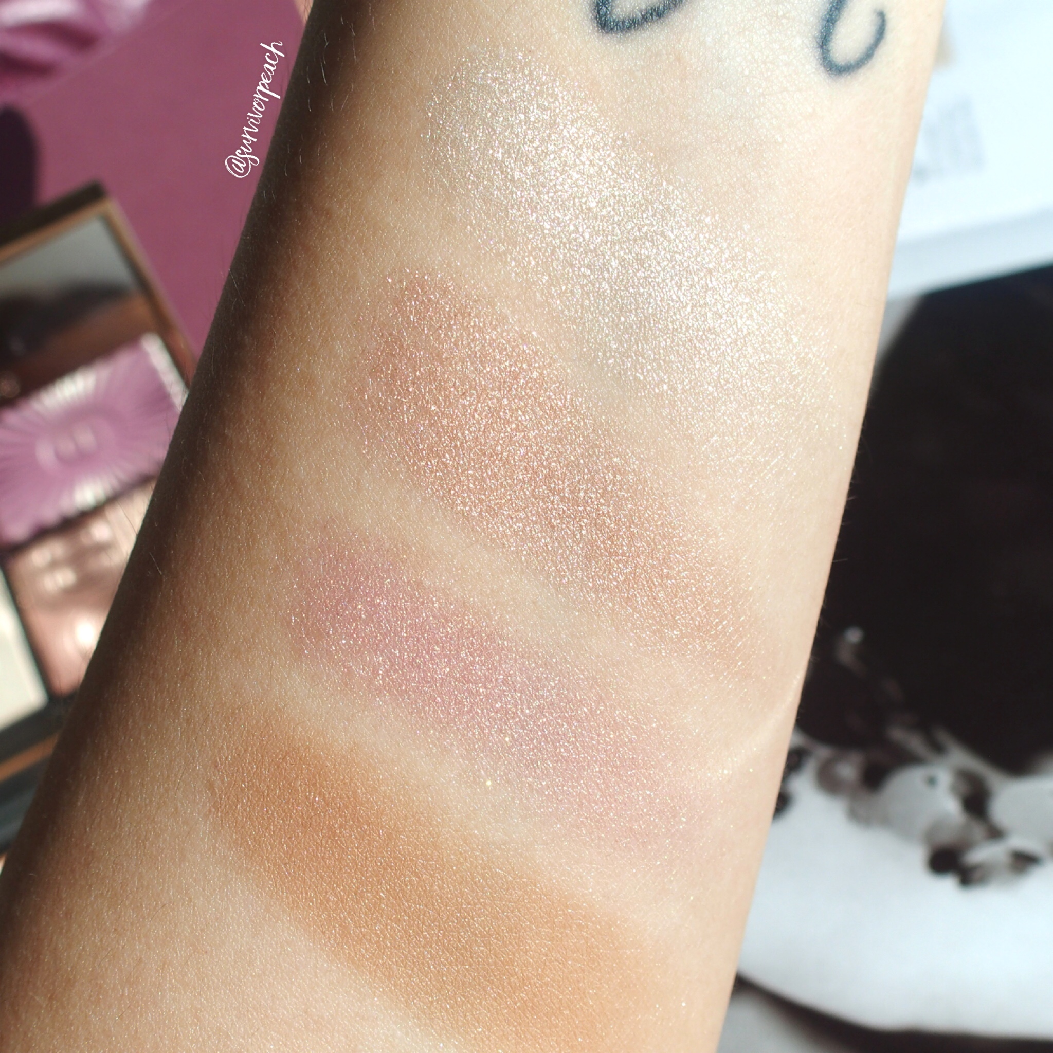 Charlotte Tilbury Glowgasm palette - Lightgasm swatches