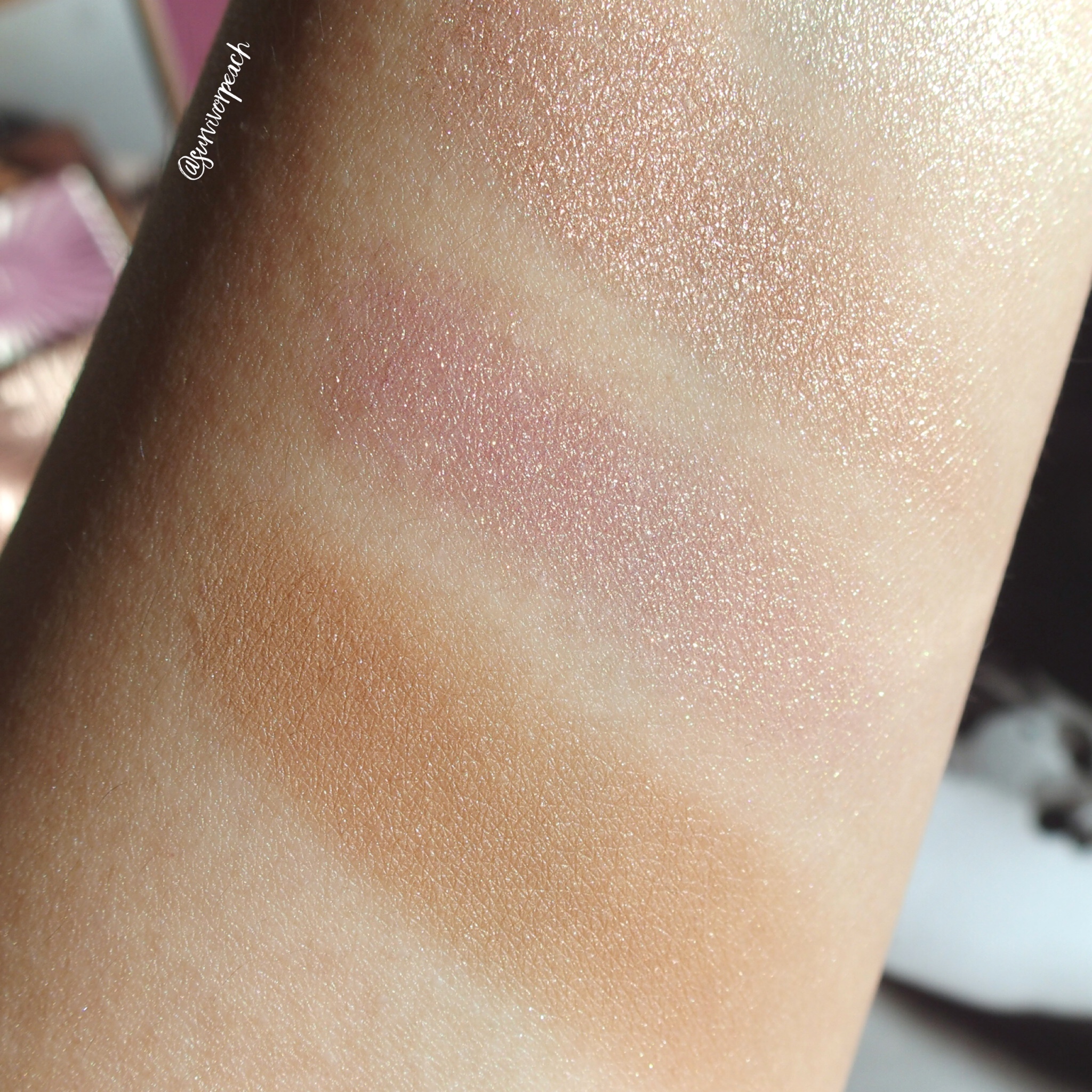 Charlotte Tilbury Glowgasm palette - Lightgasm swatches