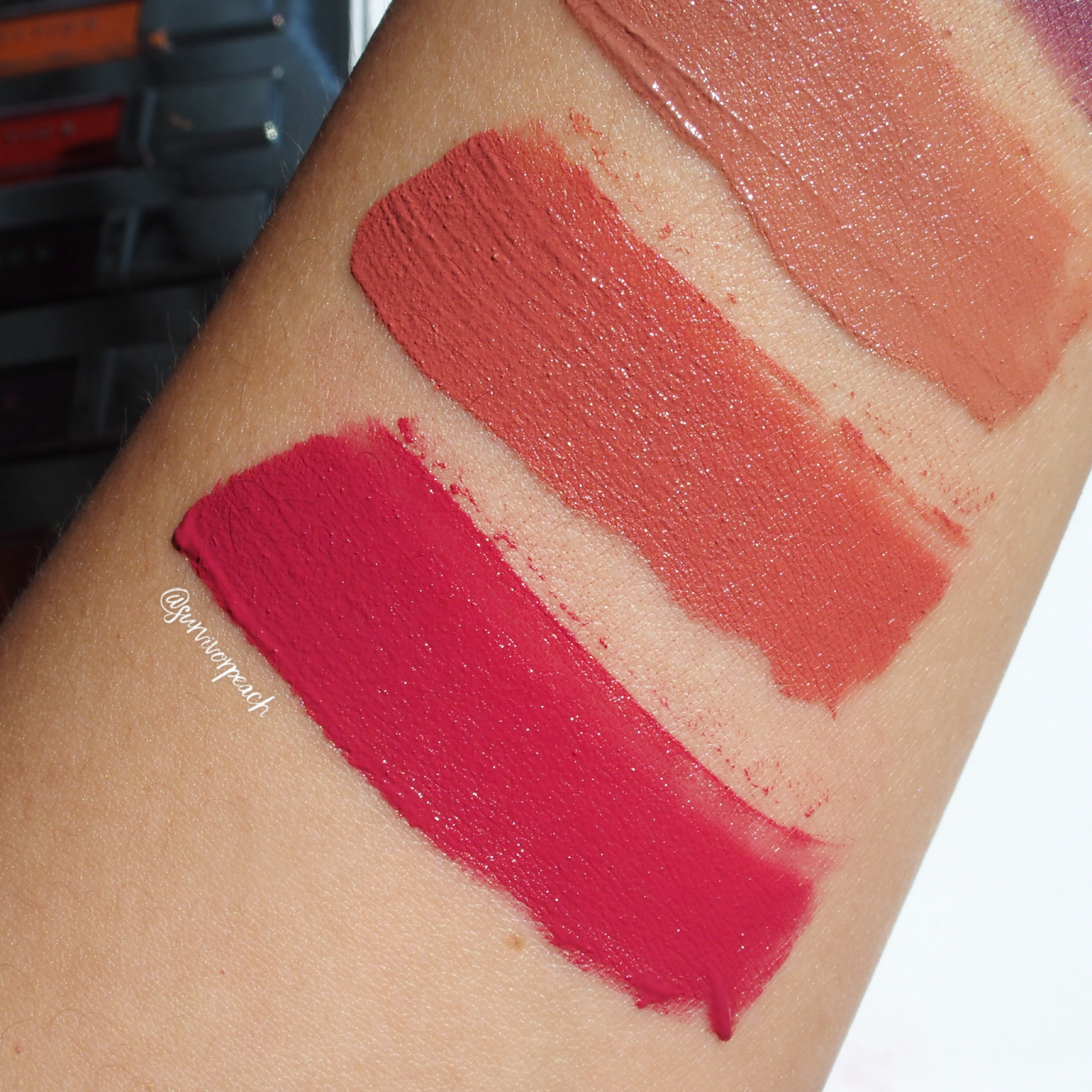 Swatches of the Glitteratics Mattamatic Lip &amp; Cheek Souffle - 10 Wooden Rose, 11 Nanniez, 12 Ji7