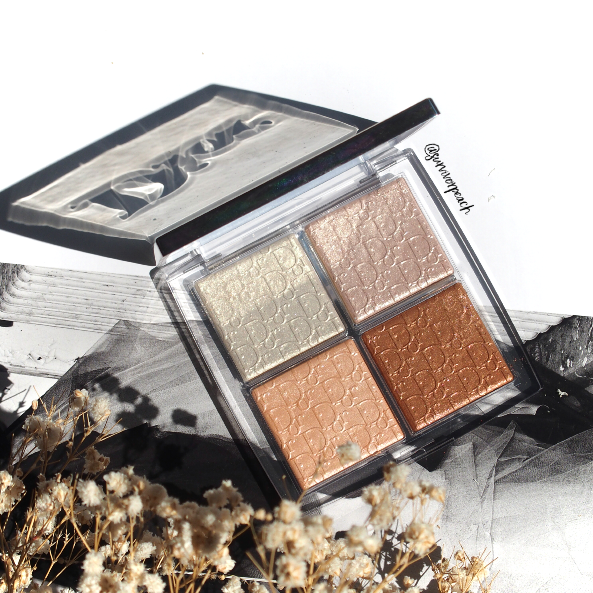 Палетка dior backstage glow face. Палетка хайлайтер диор 002. Хайлайтер диор бэкстейдж. Dior backstage glow face palette. Хайлайтер dior backstage.