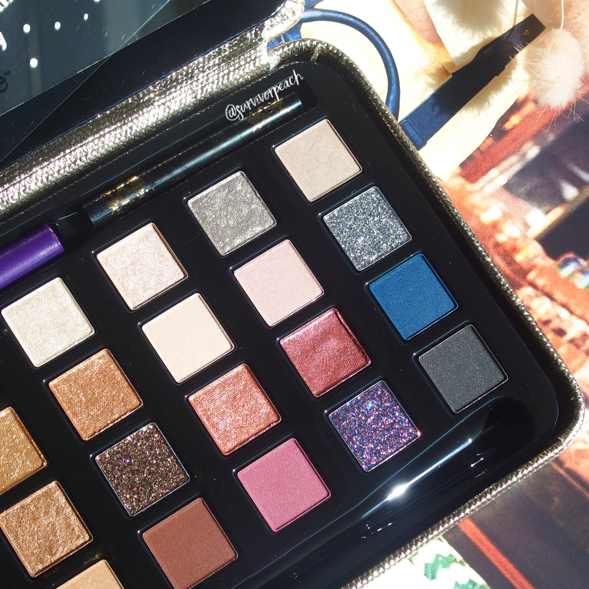 Winter Wonderglam Luxe Eye Palette by Tarte #21