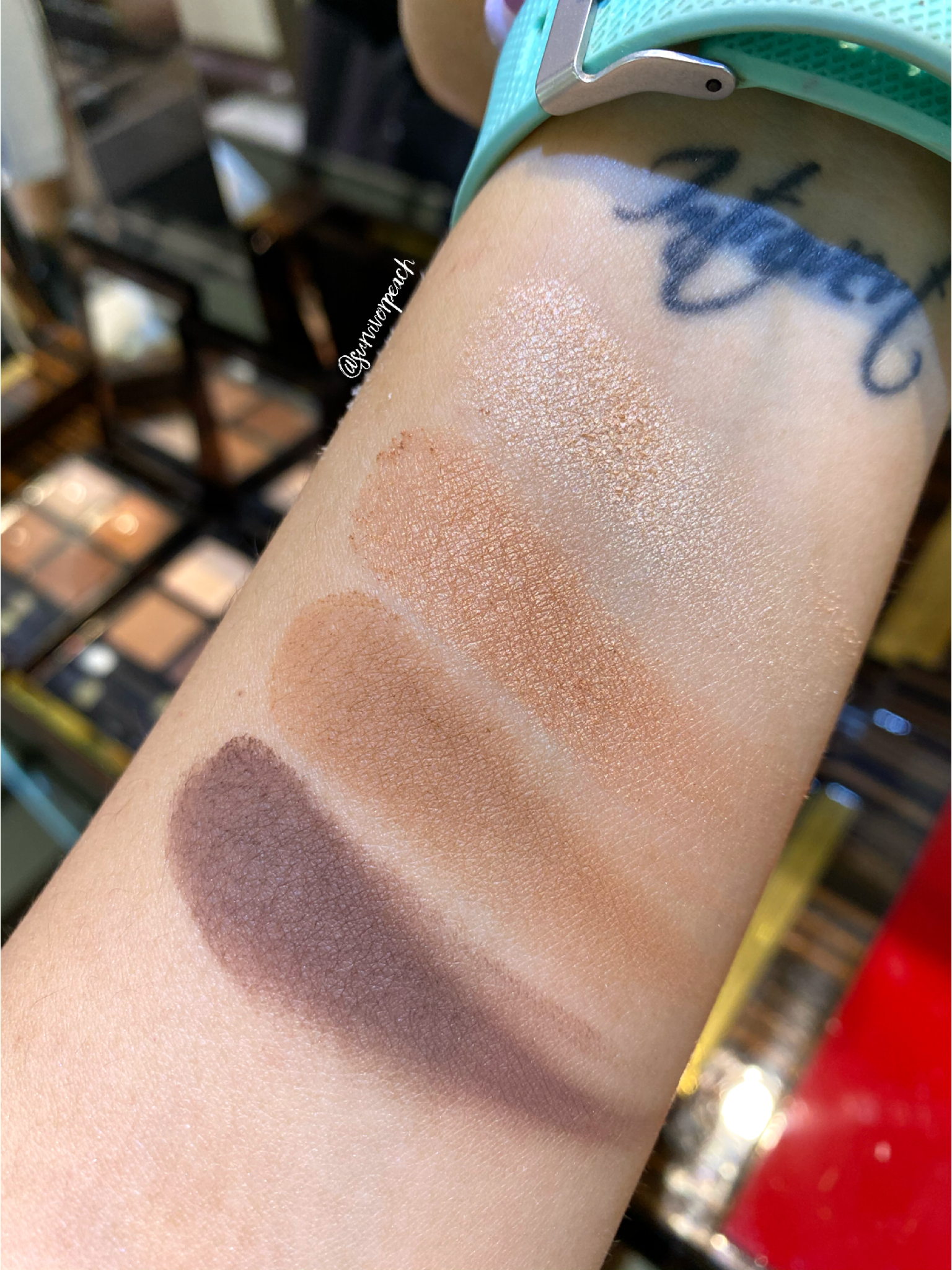 Tomford New Eye Color Quads De La Creme Noir Fume Arabesque Sous Le Sable Survivorpeach Tomford New Eye Color Quads De La Creme Noir Fume Arabesque Sous Le Sable Survivorpeach