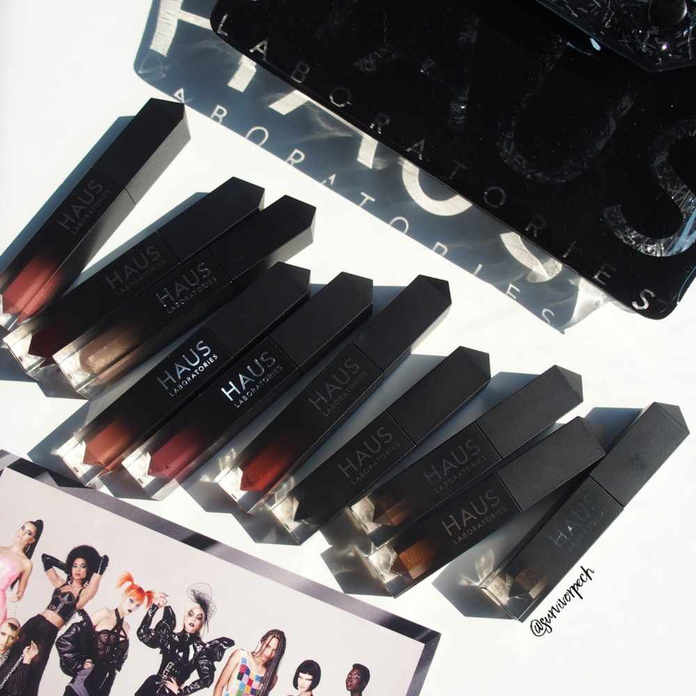 Haus laboratories GLAM ATTACK LIQUID SHIMMER POWDER