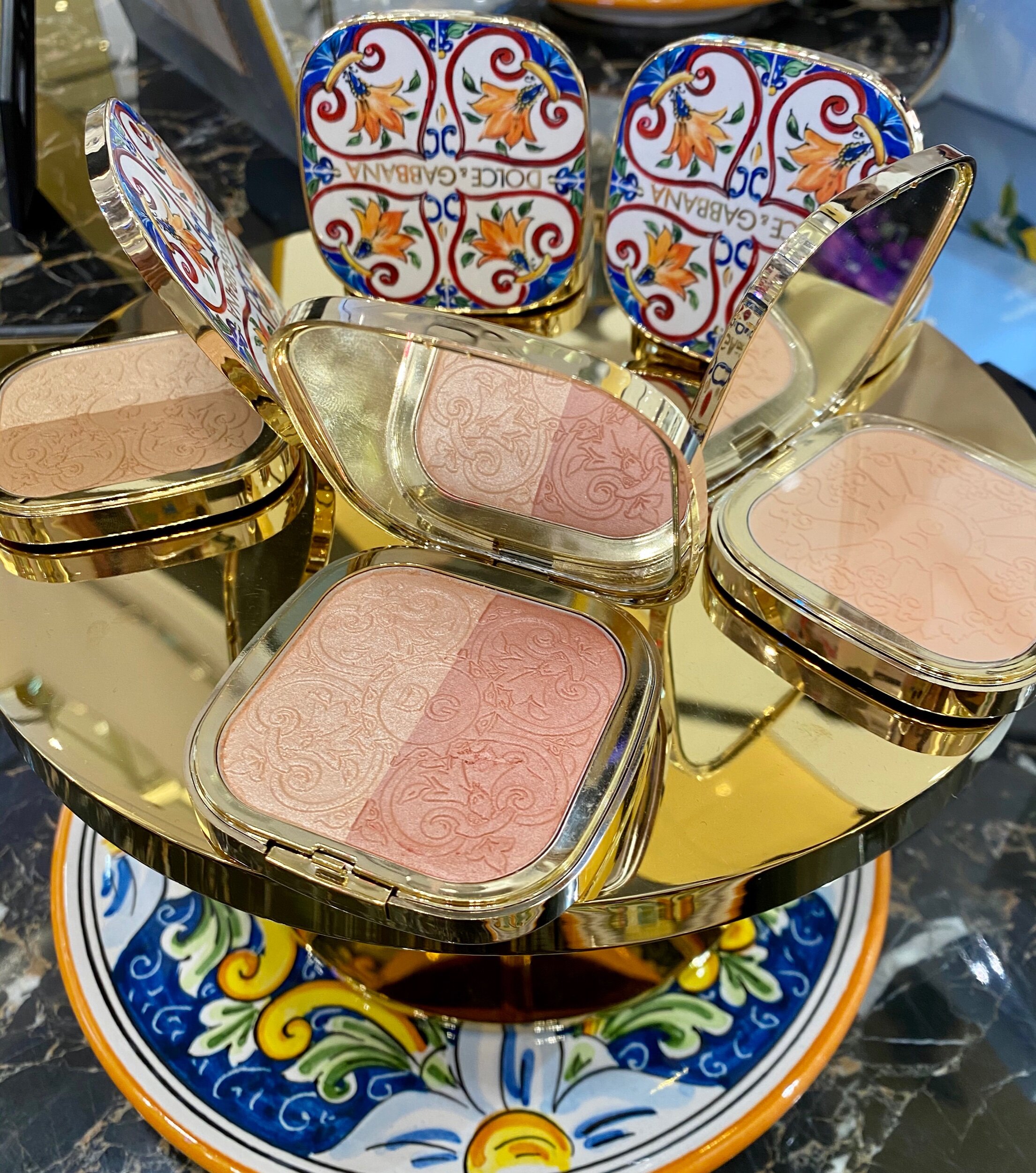 Dolce Gabbana Beauty Solar Glow Illuminating Powder Duo Review and Swatches  & D&G the Love Collector Limited Edition Highlighter — Survivorpeach