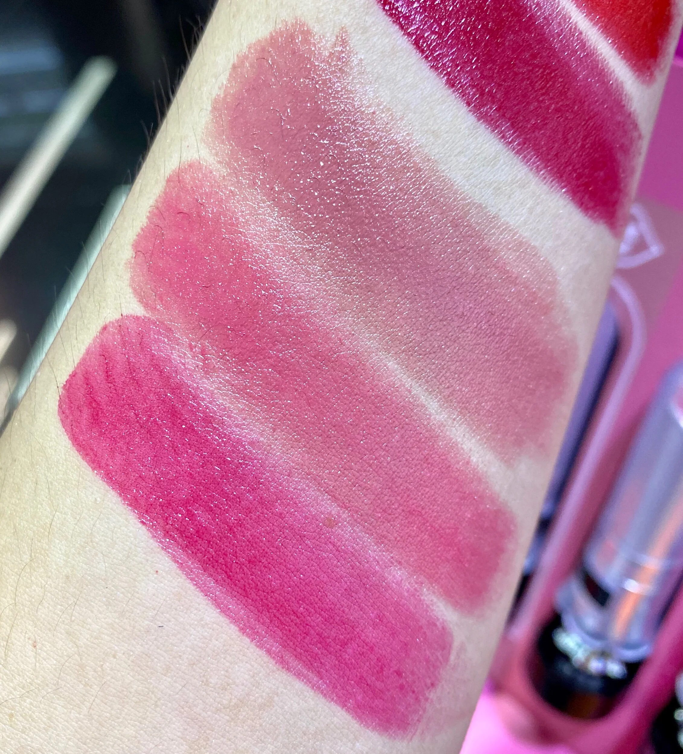 Benefit California Kissin' ColorBalm moisturising lip balm Swatches