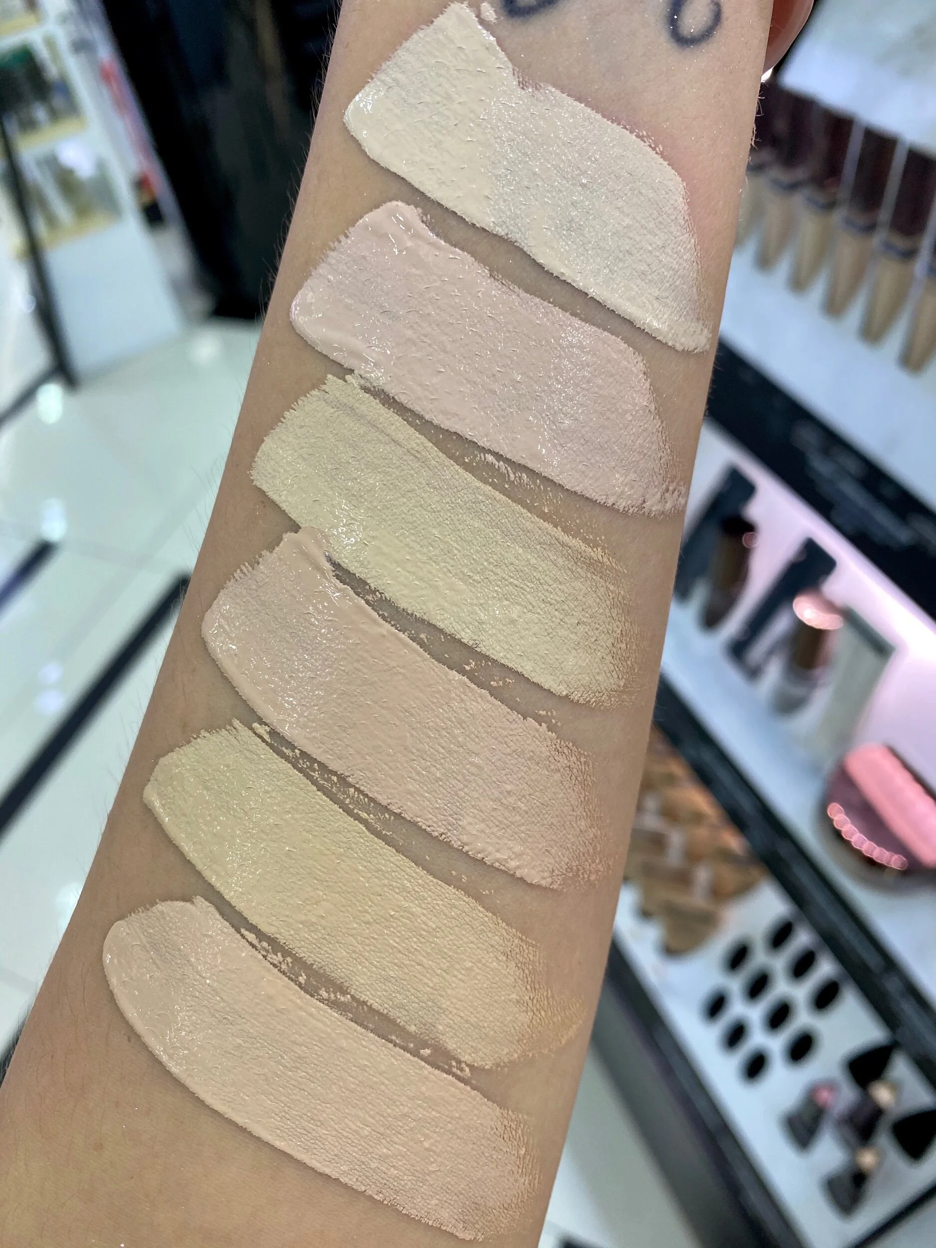 Hourglass VANISH™ AIRBRUSH CONCEALER Swatches — Survivorpeach