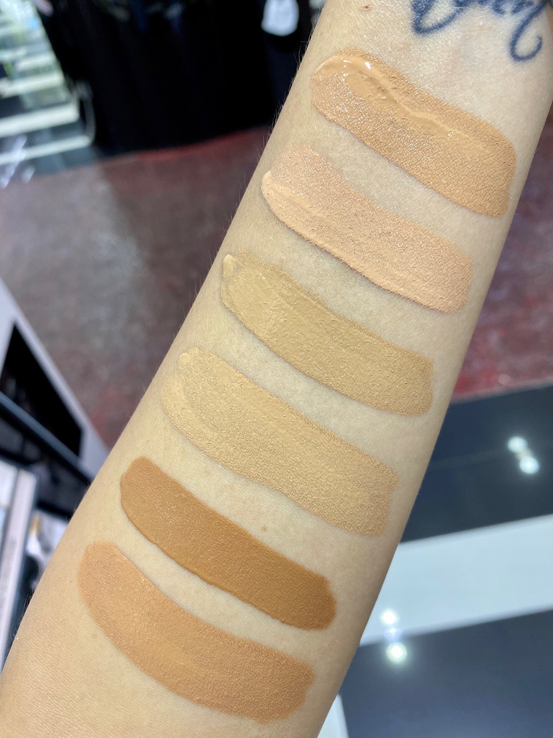 Cover fx Power Play concealer Swatches - N Medium 3, G Medium 2, G Medium 4, G Medium 3, N Deep 2, N Deep 1