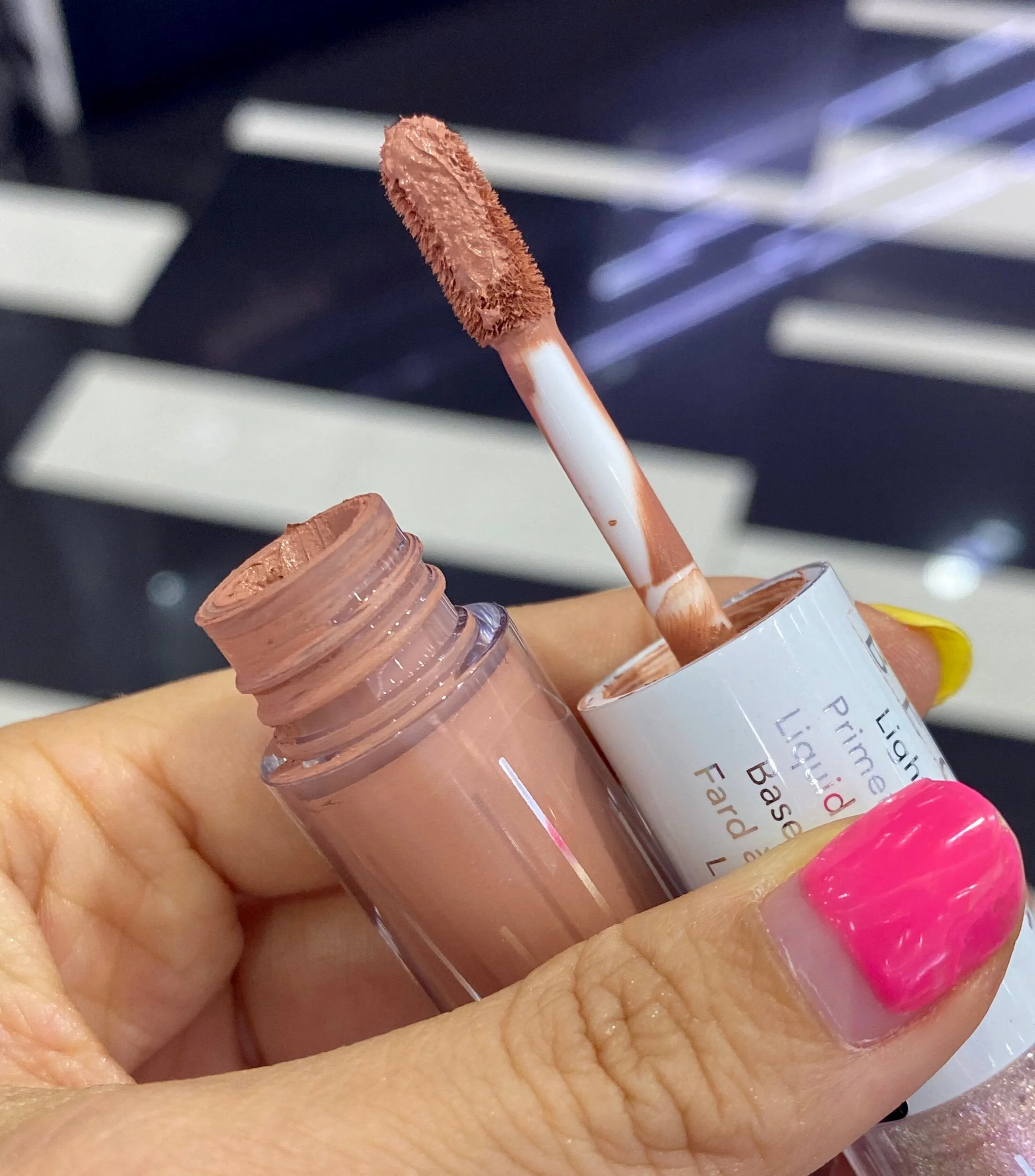 becca liquid eyeshadow