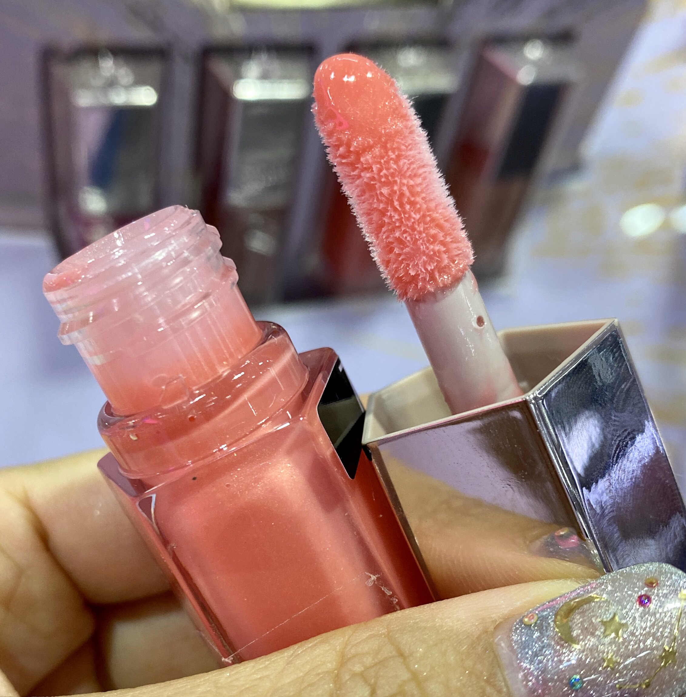 Fenty Beauty Holiday Launches Rose Rave Diamond Bomb Snap Shadow Glow Trio Face Lip Body Set Glossy Posse Holo Daze Edition Mini Gloss Bomb Survivorpeach