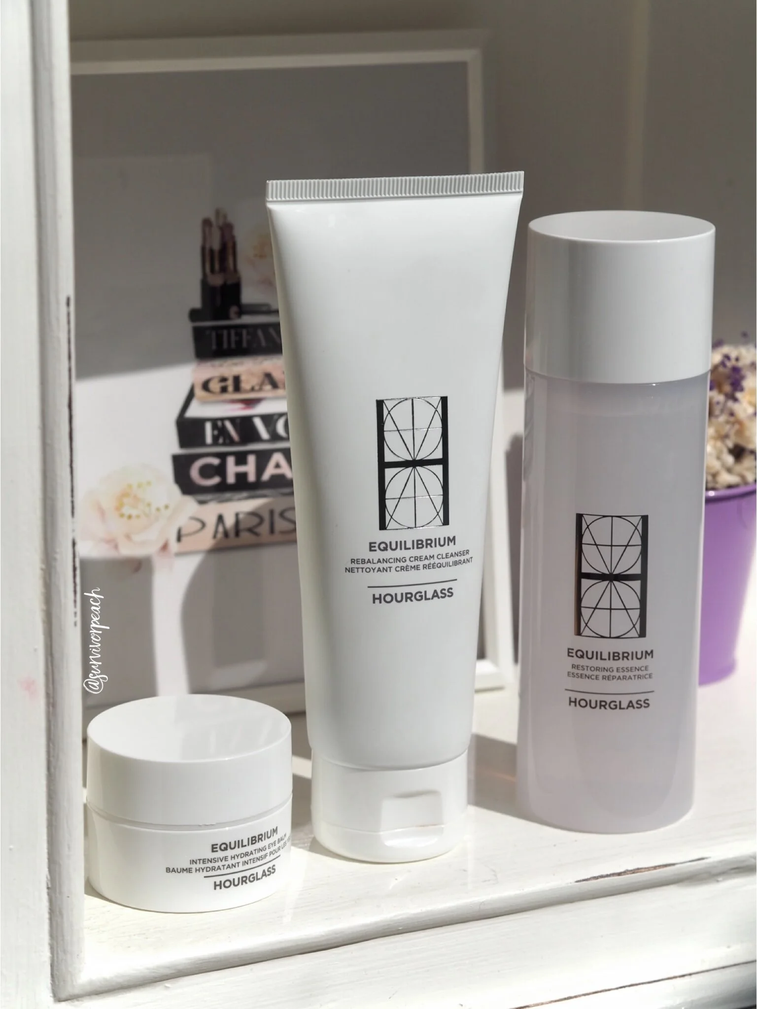 hourglass equilibrium eye balm