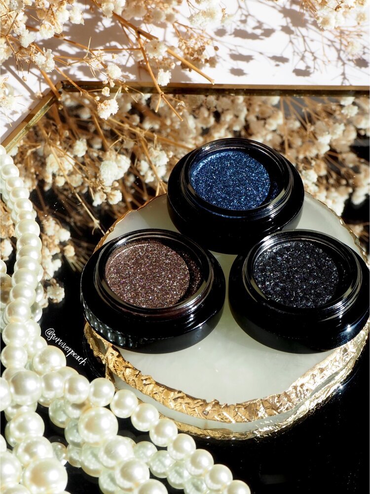 Victoria Beckham Beauty Review Part 2: Lid Lustre Crystal Infused Eyeshadow