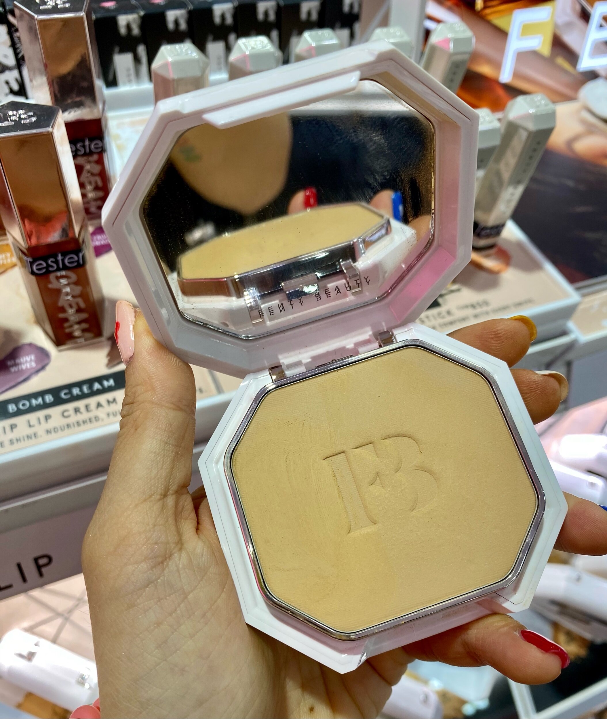 Fenty Beauty Pro Filt'r Powder Foundation-50 Shades for the