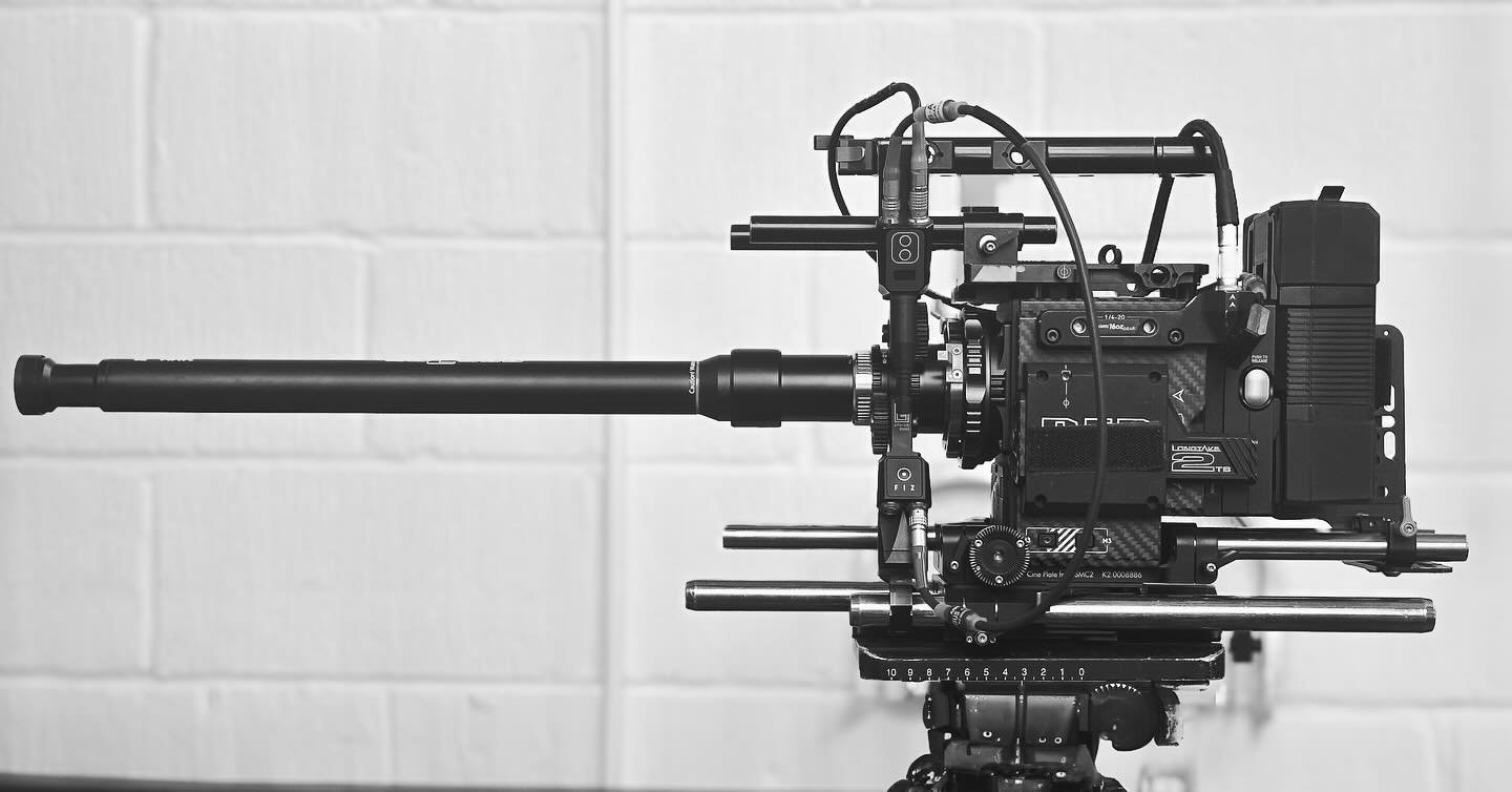 Pro2be 

#redmonstro #r3d #laowa #cmotion #cinematography