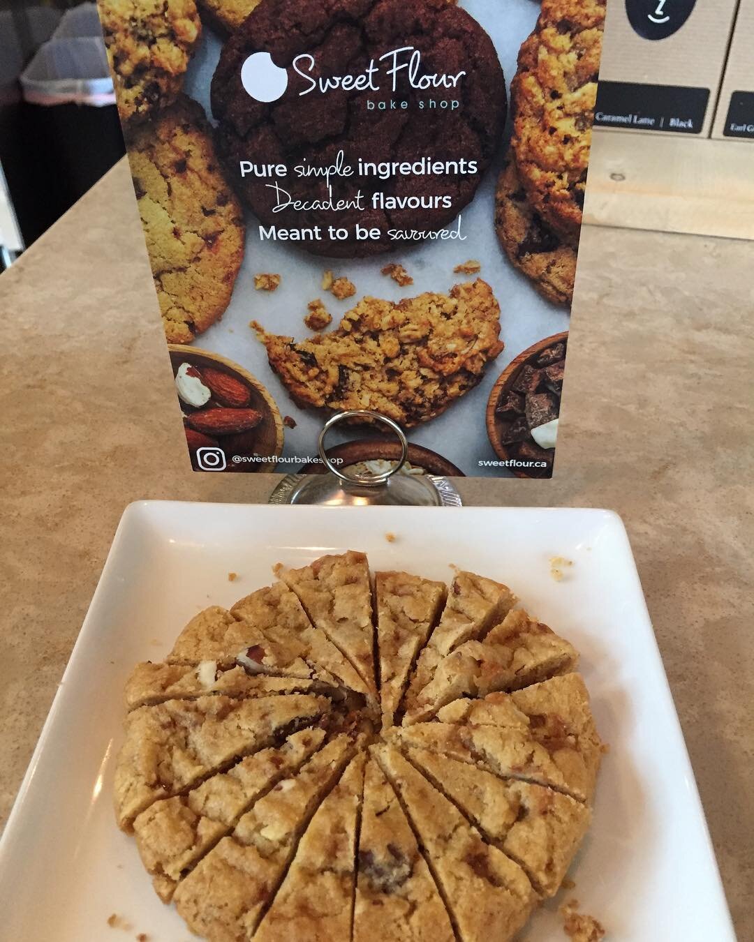 Sampling yum!
@sweetflourbakeshop #torontocafe #cookie #torontocoffee #yummy #samples #cookiestoronto