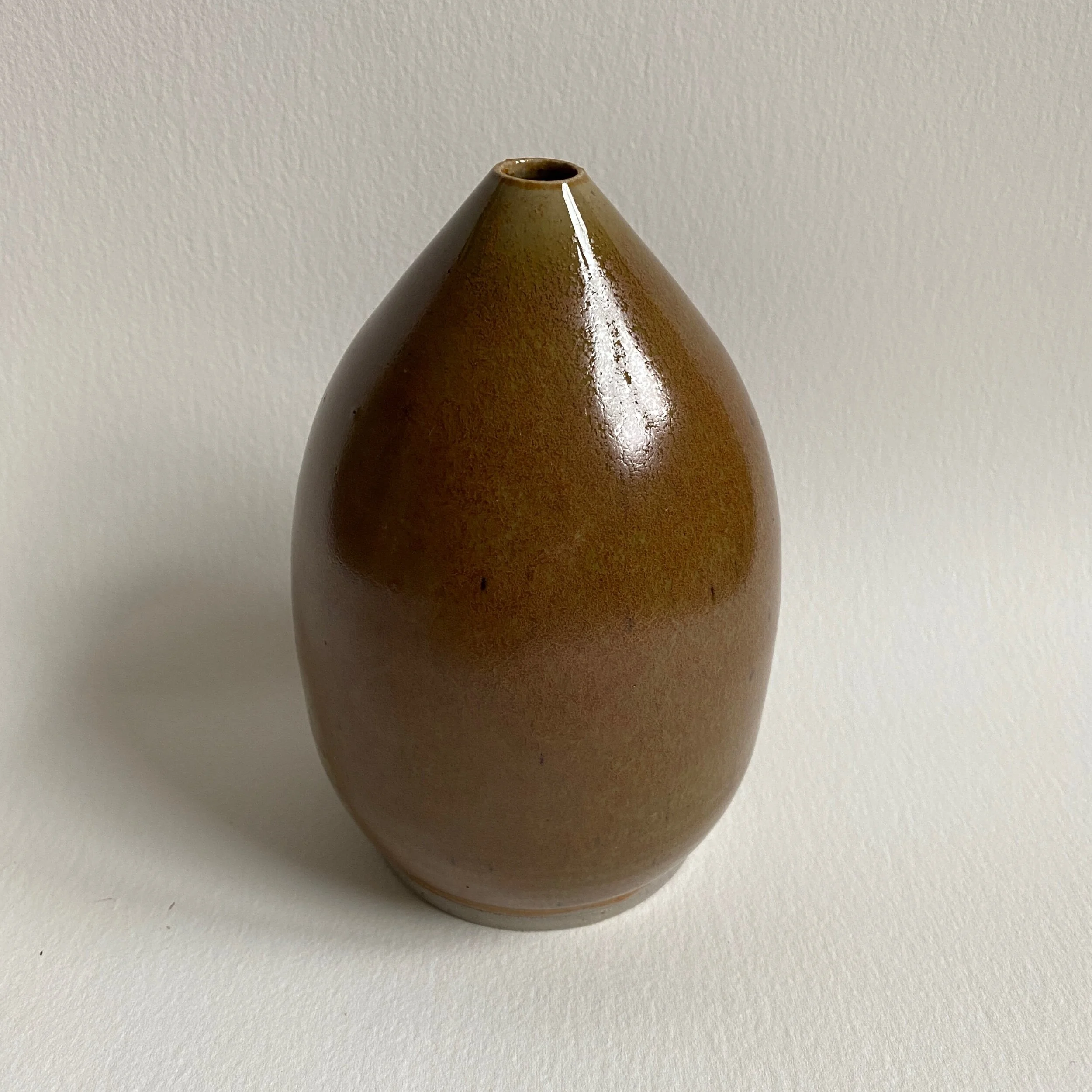 E6A5E052-3550-4E80-8F56-862E4E5118AF