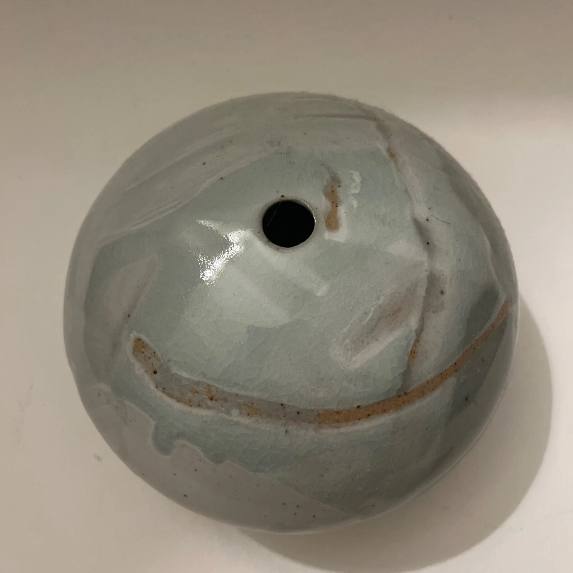 98E30EF0-C4B5-4FFC-89AA-23BBB465C43D