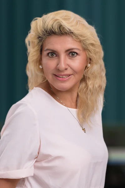 Lorena_small.jpg